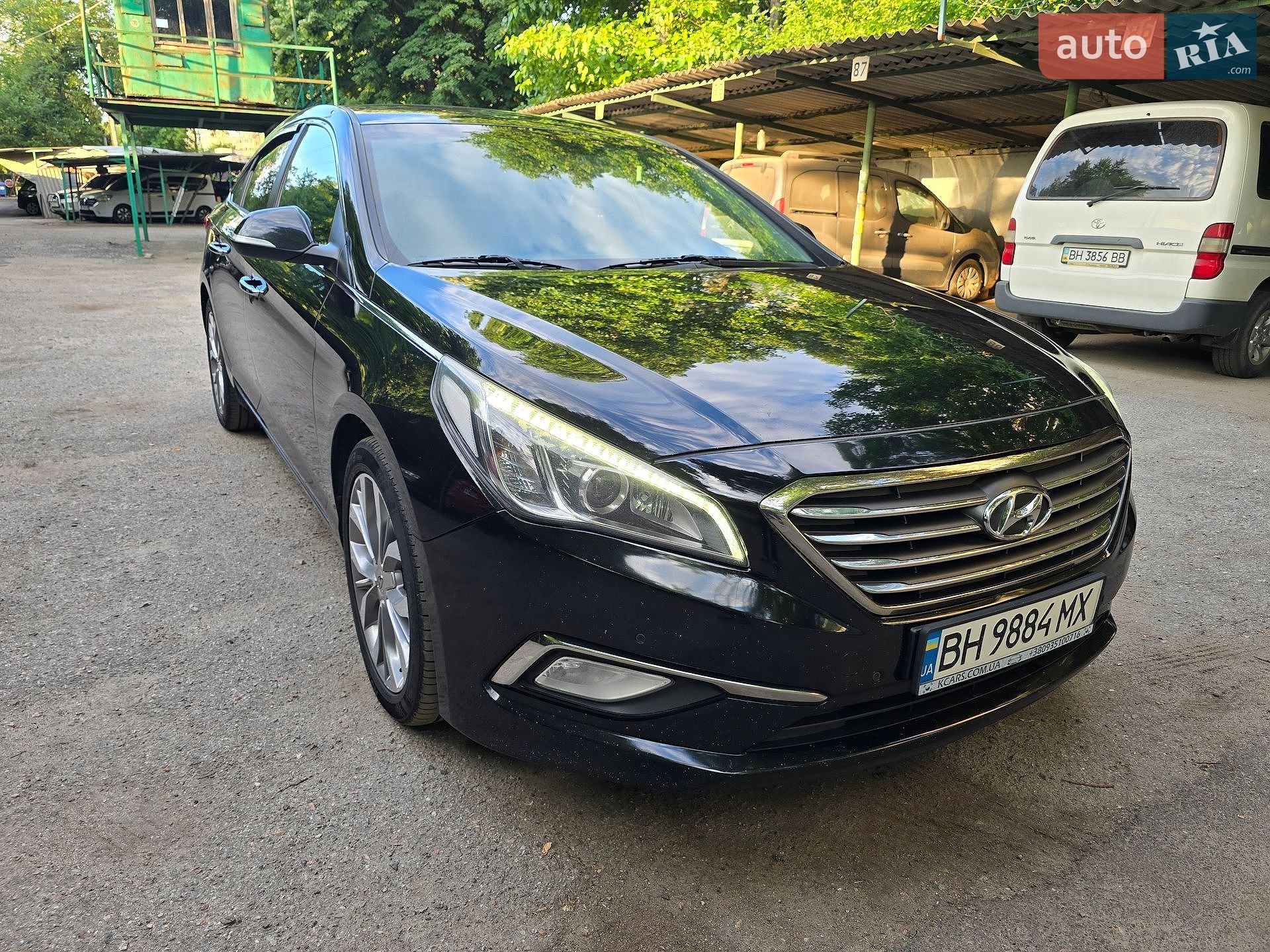Hyundai Sonata 2016 VIN KMHE341CBGA243061 фото оголошення 2 з 24