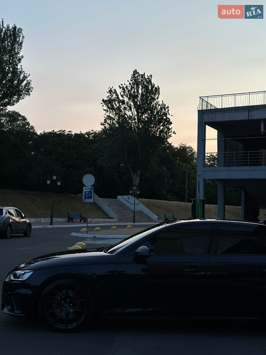 Audi S4 2019 VIN WAUB4AF45KA098059 фото оголошення 9 з 52