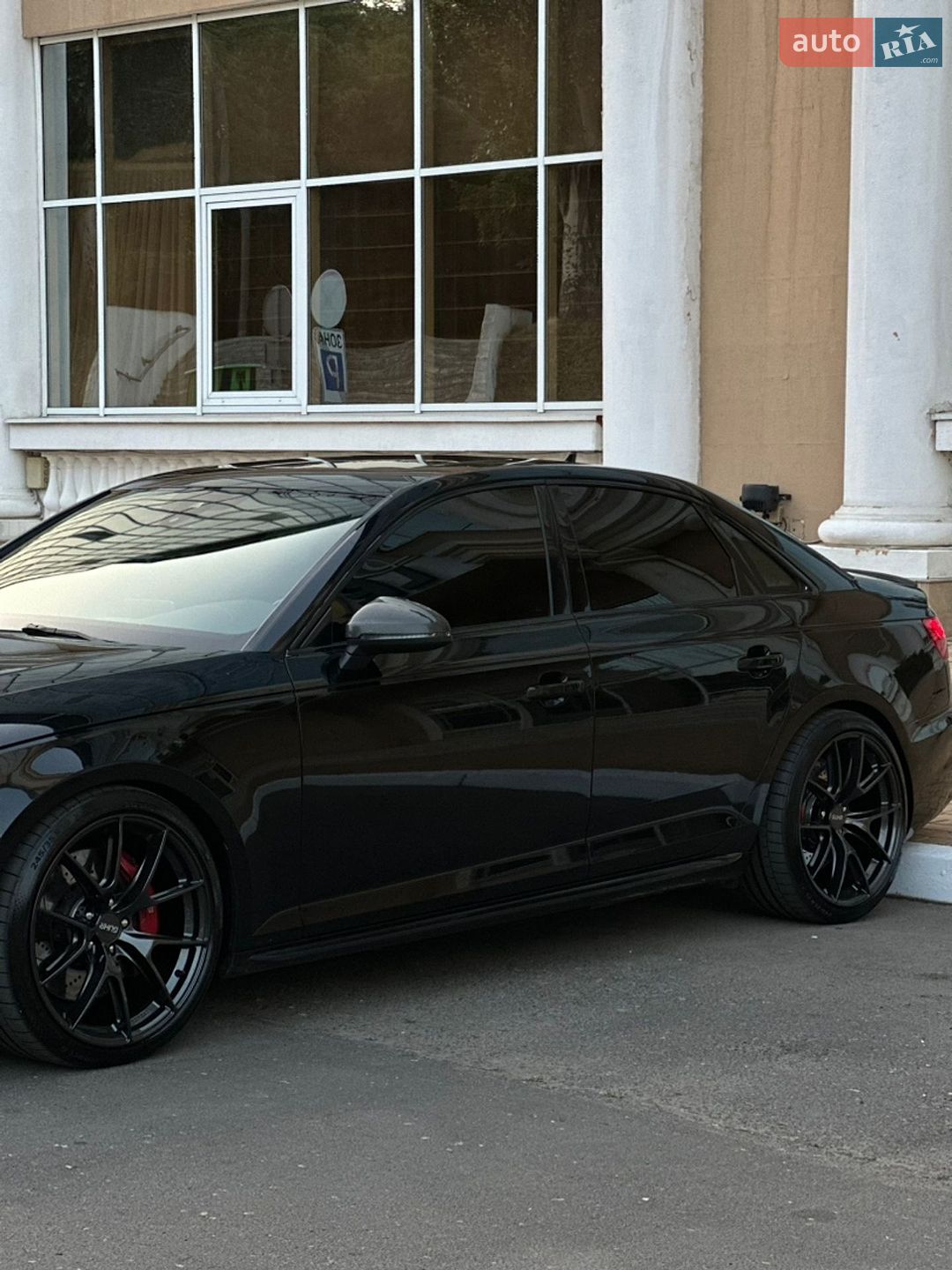 Audi S4 2019 VIN WAUB4AF45KA098059 фото оголошення 11 з 52