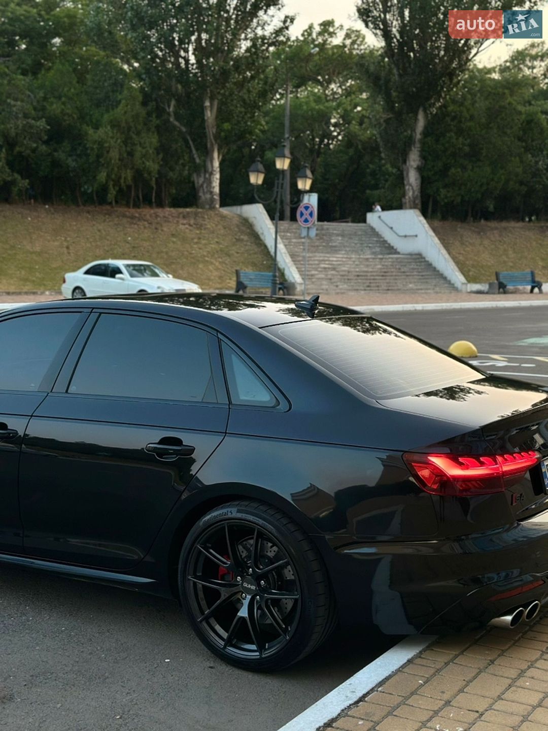 Audi S4 2019 VIN WAUB4AF45KA098059 фото оголошення 14 з 52