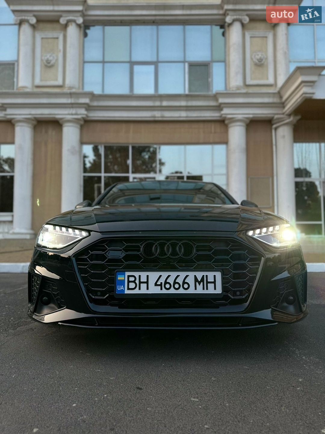 Audi S4 2019 VIN WAUB4AF45KA098059 фото оголошення 22 з 52