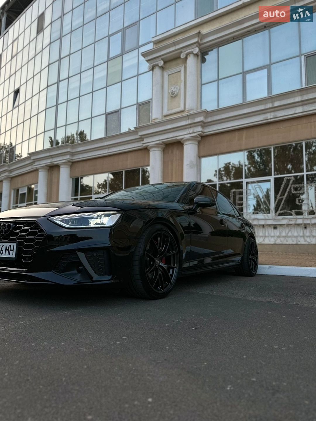 Audi S4 2019 VIN WAUB4AF45KA098059 фото оголошення 27 з 52