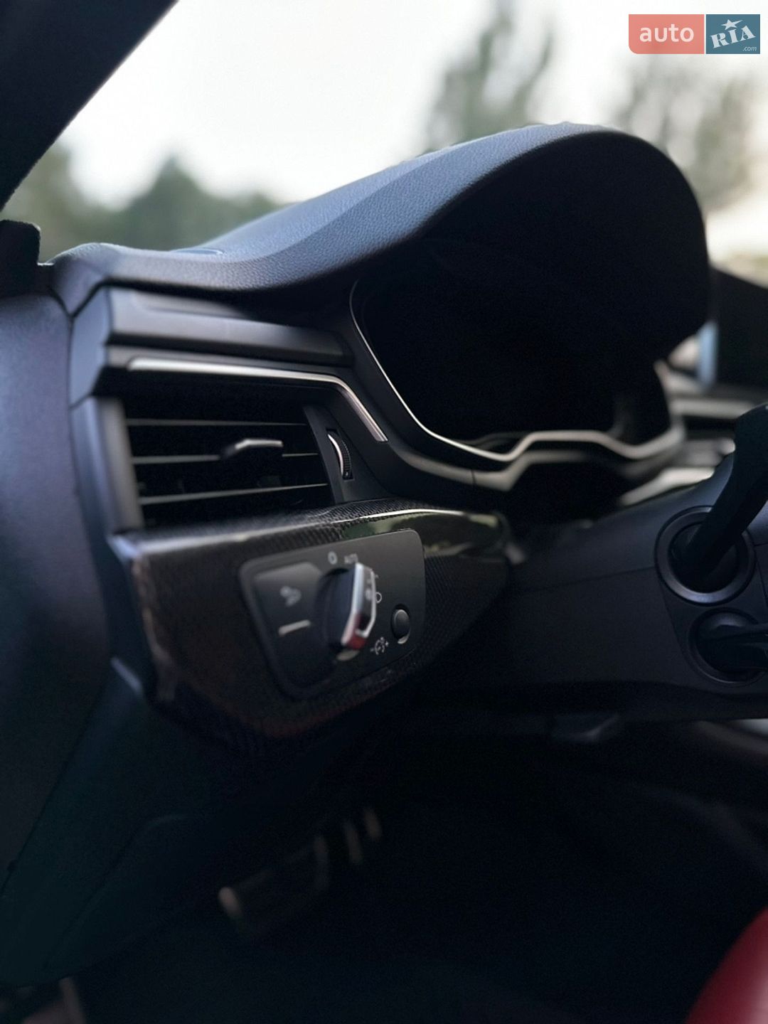 Audi S4 2019 VIN WAUB4AF45KA098059 фото оголошення 37 з 52