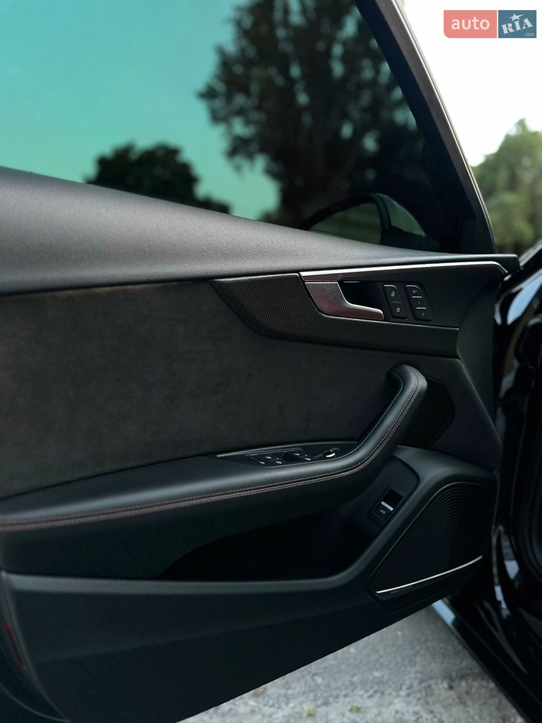 Audi S4 2019 VIN WAUB4AF45KA098059 фото оголошення 42 з 52