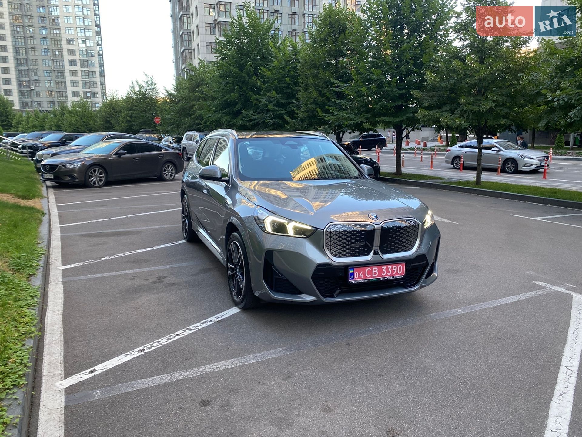 BMW iX1 2023 VIN LBV51FX0XRM717648 фото оголошення 13 з 14