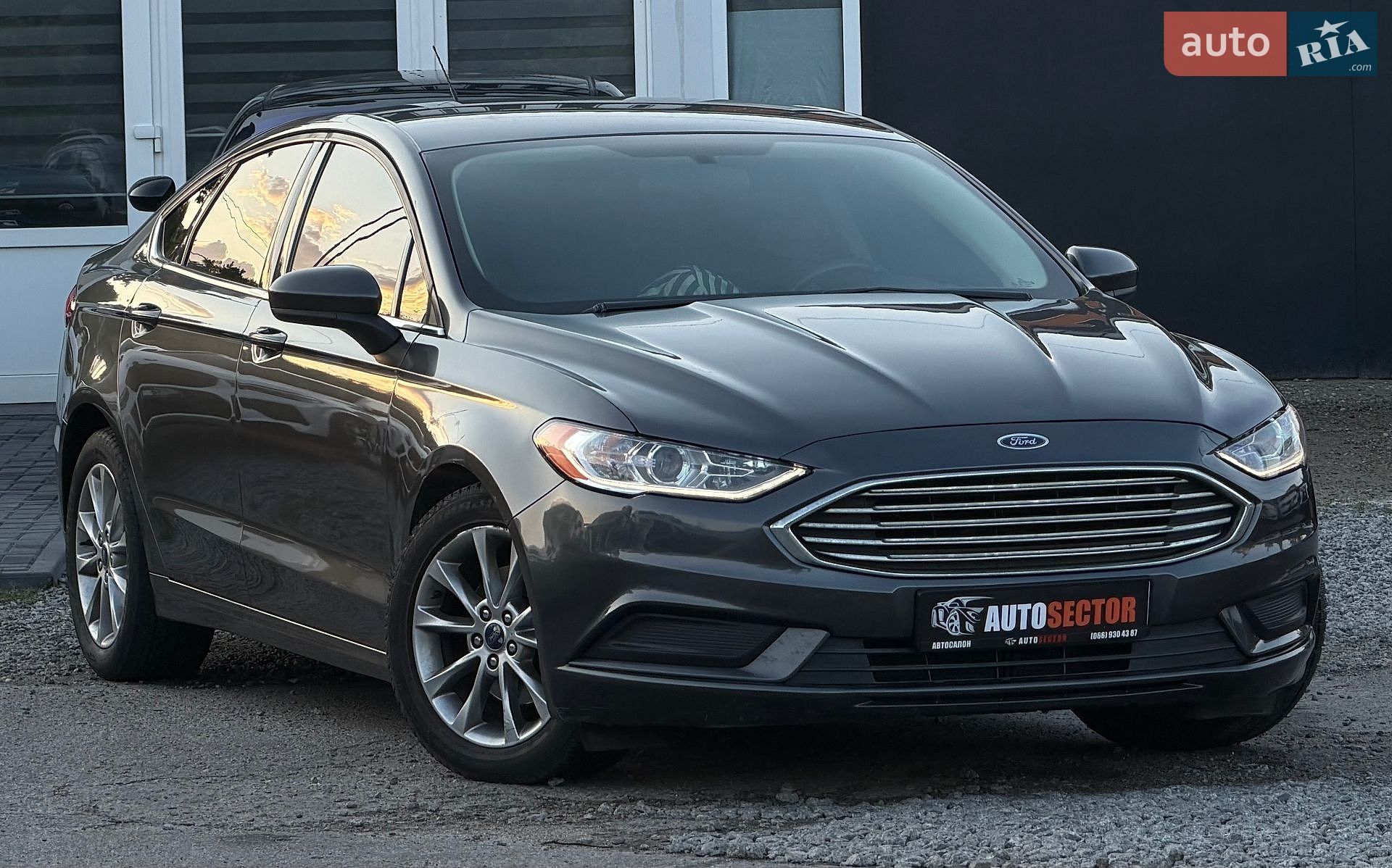 Ford Fusion 2017 VIN 3FA6P0H74HR351597 фото оголошення 9 з 37