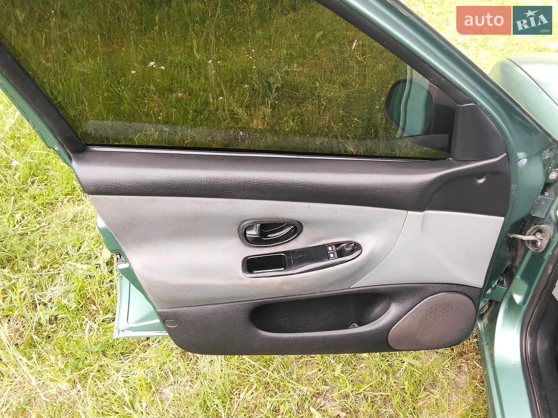 Peugeot 406 2000 VIN VF38BLFYT81082320 фото оголошення 3 з 13