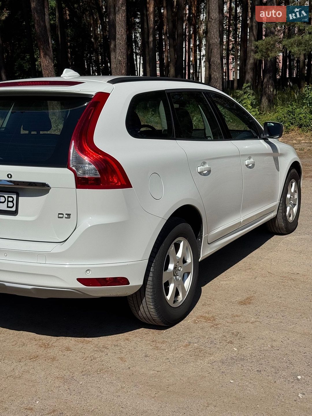 Volvo Xc60 2017 VIN YV1DZARCDH2152784 фото оголошення 12 з 26