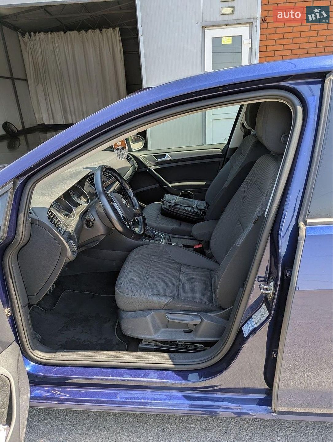 Volkswagen e-Golf 2019 VIN WVWZZZAUZL8905577 фото оголошення 6 з 16