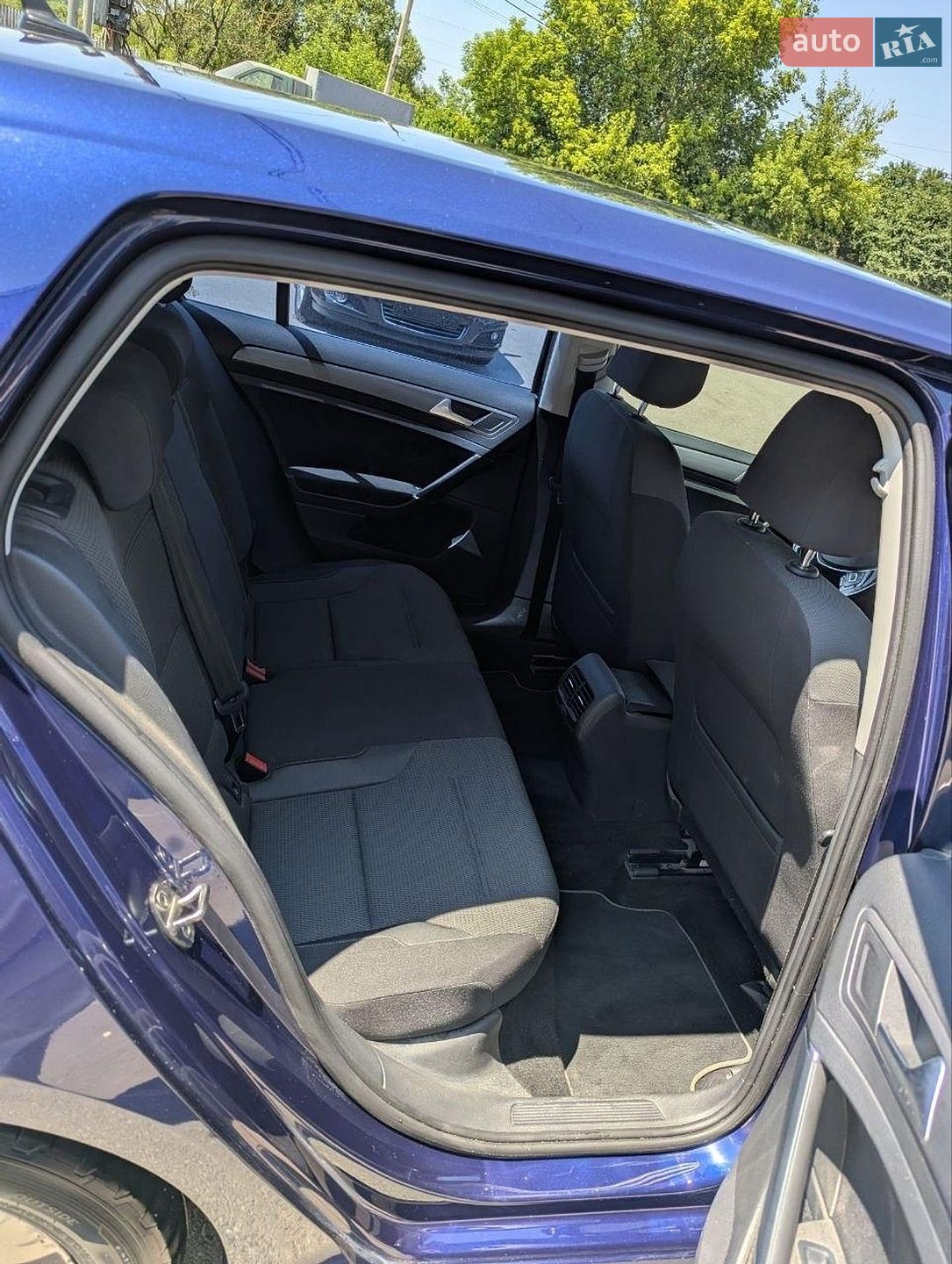 Volkswagen e-Golf 2019 VIN WVWZZZAUZL8905577 фото оголошення 9 з 16