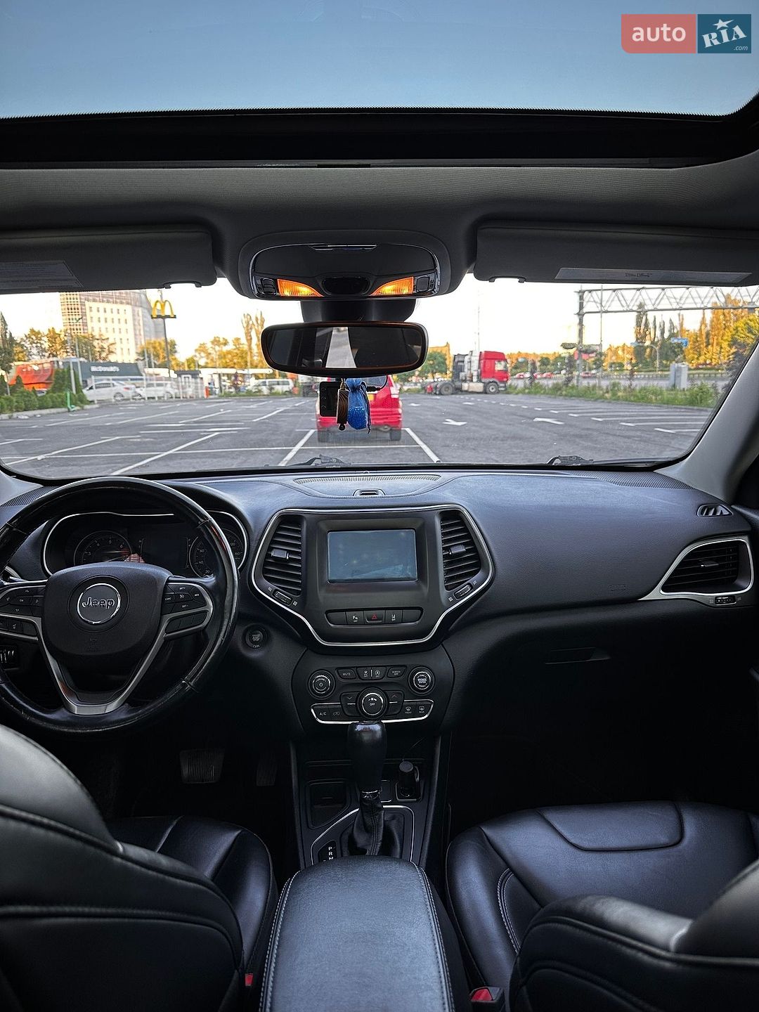 Jeep Cherokee 2020 VIN 1C4PJLLB8MD169708 фото оголошення 12 з 31