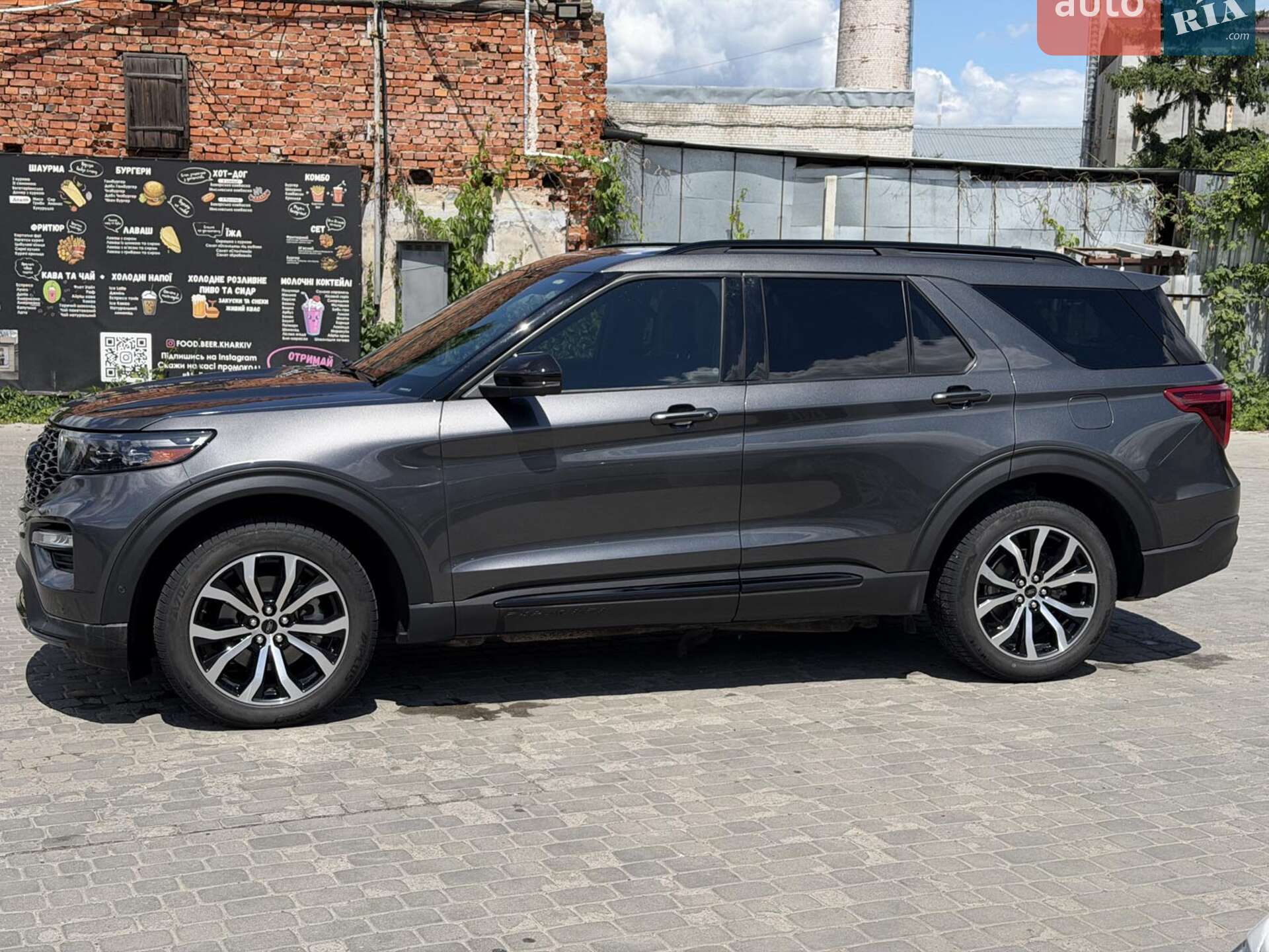 Ford Explorer 2019 VIN 1FM5K8GC8LGA49081 фото оголошення 4 з 40