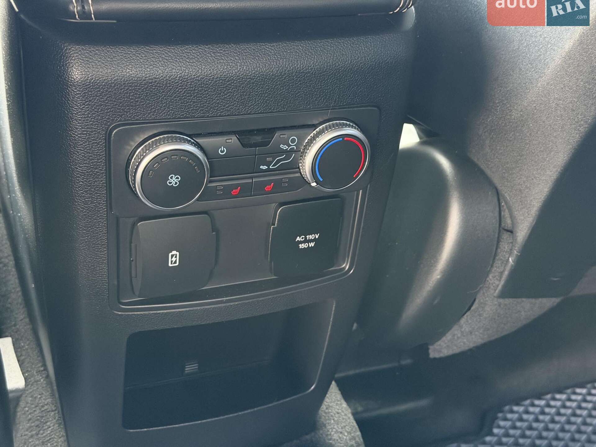 Ford Explorer 2019 VIN 1FM5K8GC8LGA49081 фото оголошення 37 з 40