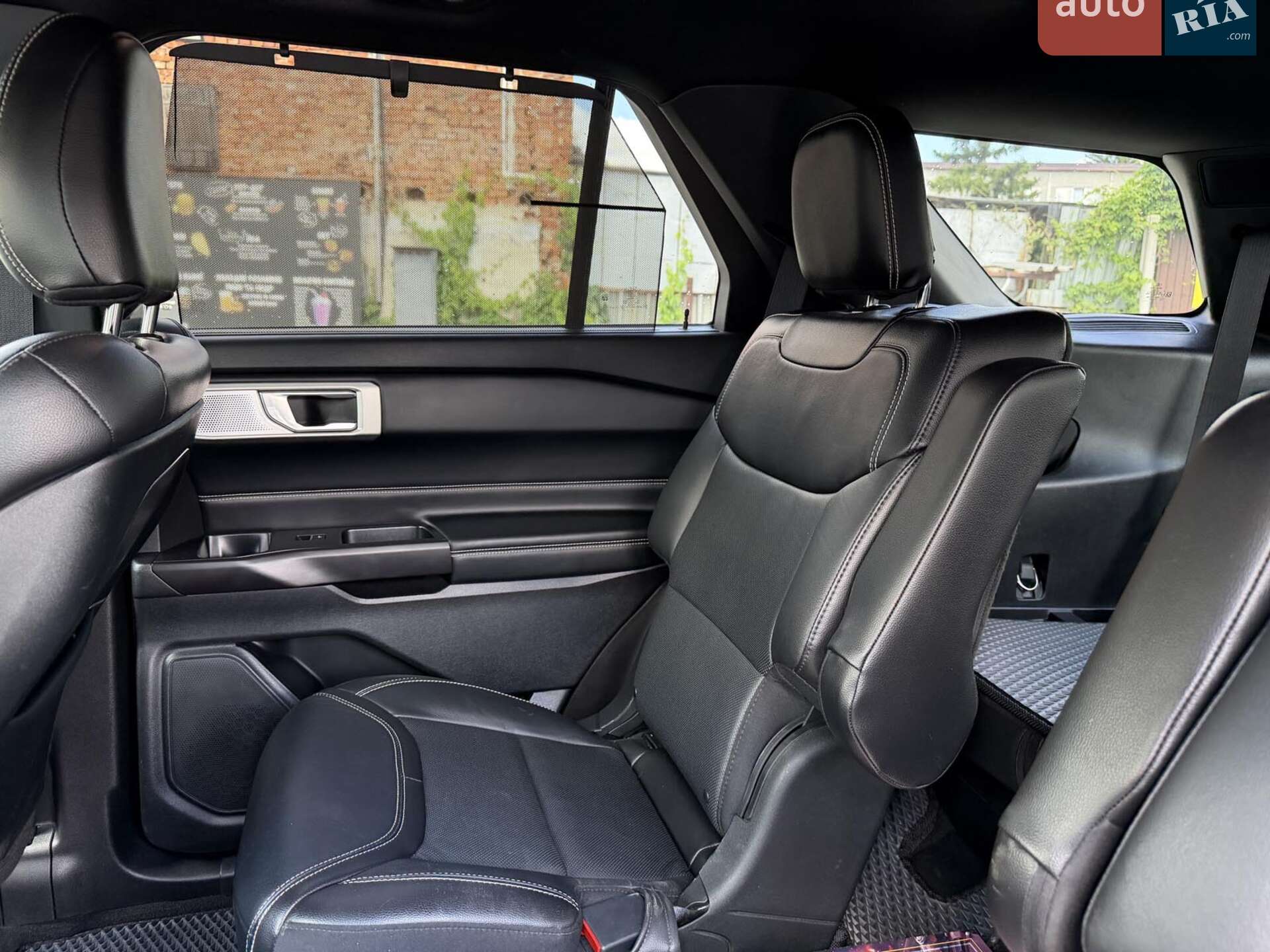 Ford Explorer 2019 VIN 1FM5K8GC8LGA49081 фото оголошення 32 з 40