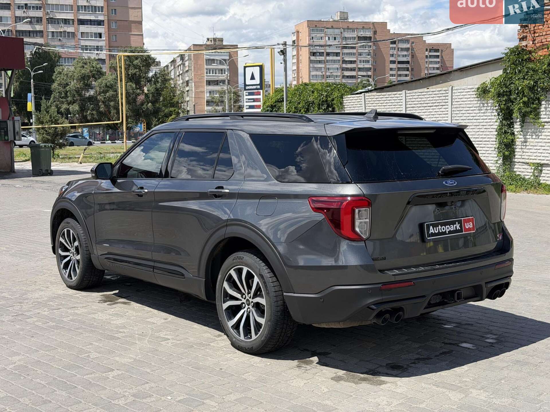Ford Explorer 2019 VIN 1FM5K8GC8LGA49081 фото оголошення 5 з 40