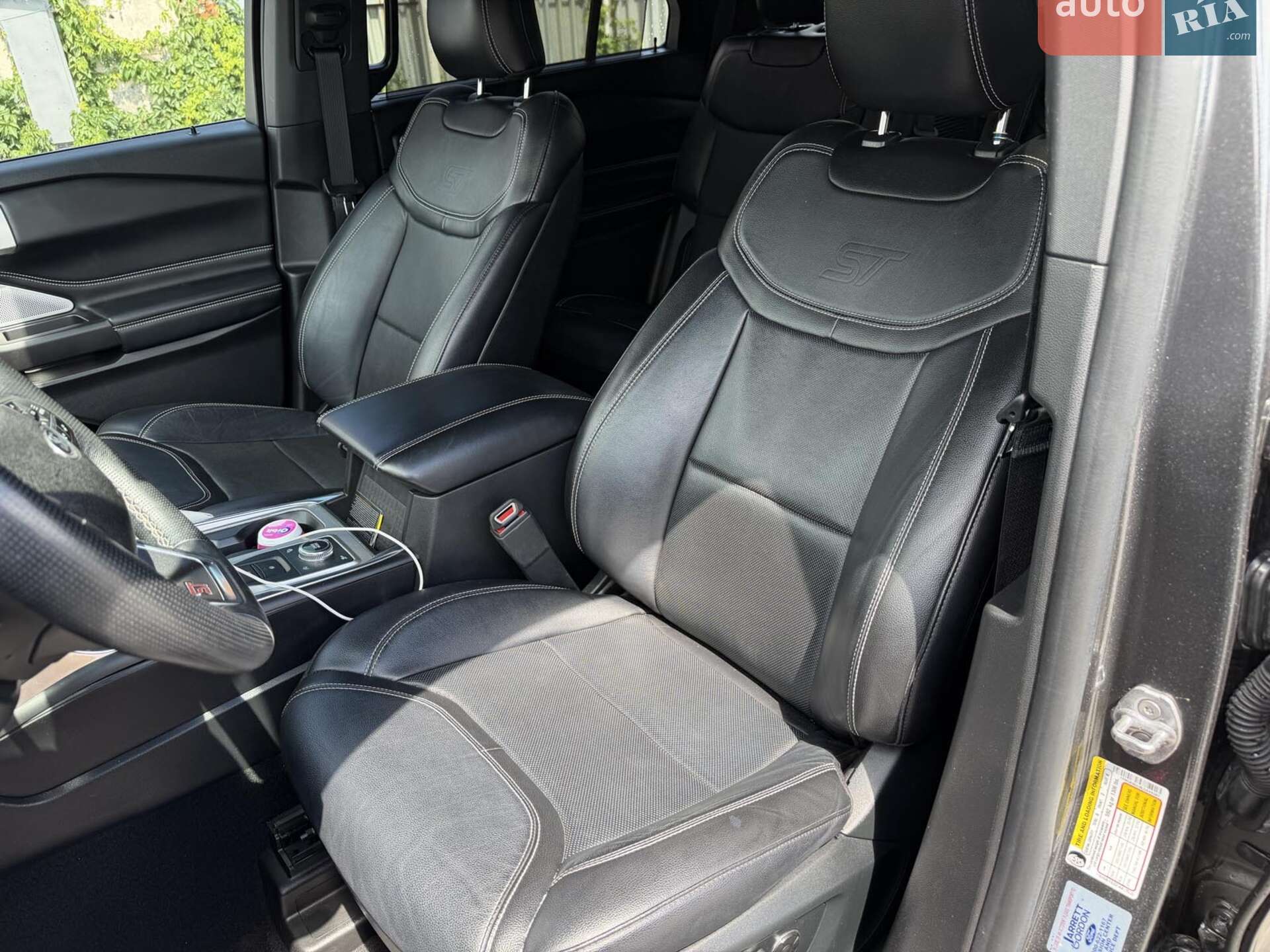 Ford Explorer 2019 VIN 1FM5K8GC8LGA49081 фото оголошення 16 з 40
