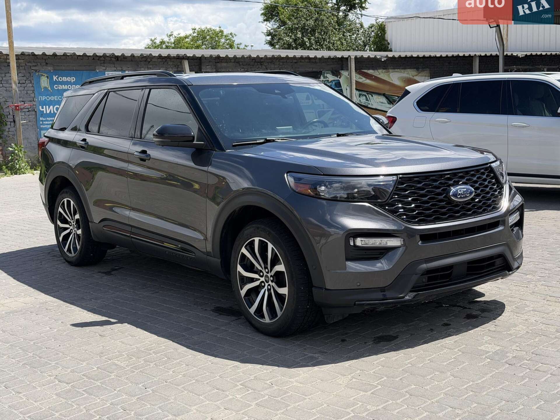Ford Explorer 2019 VIN 1FM5K8GC8LGA49081 фото оголошення 3 з 40
