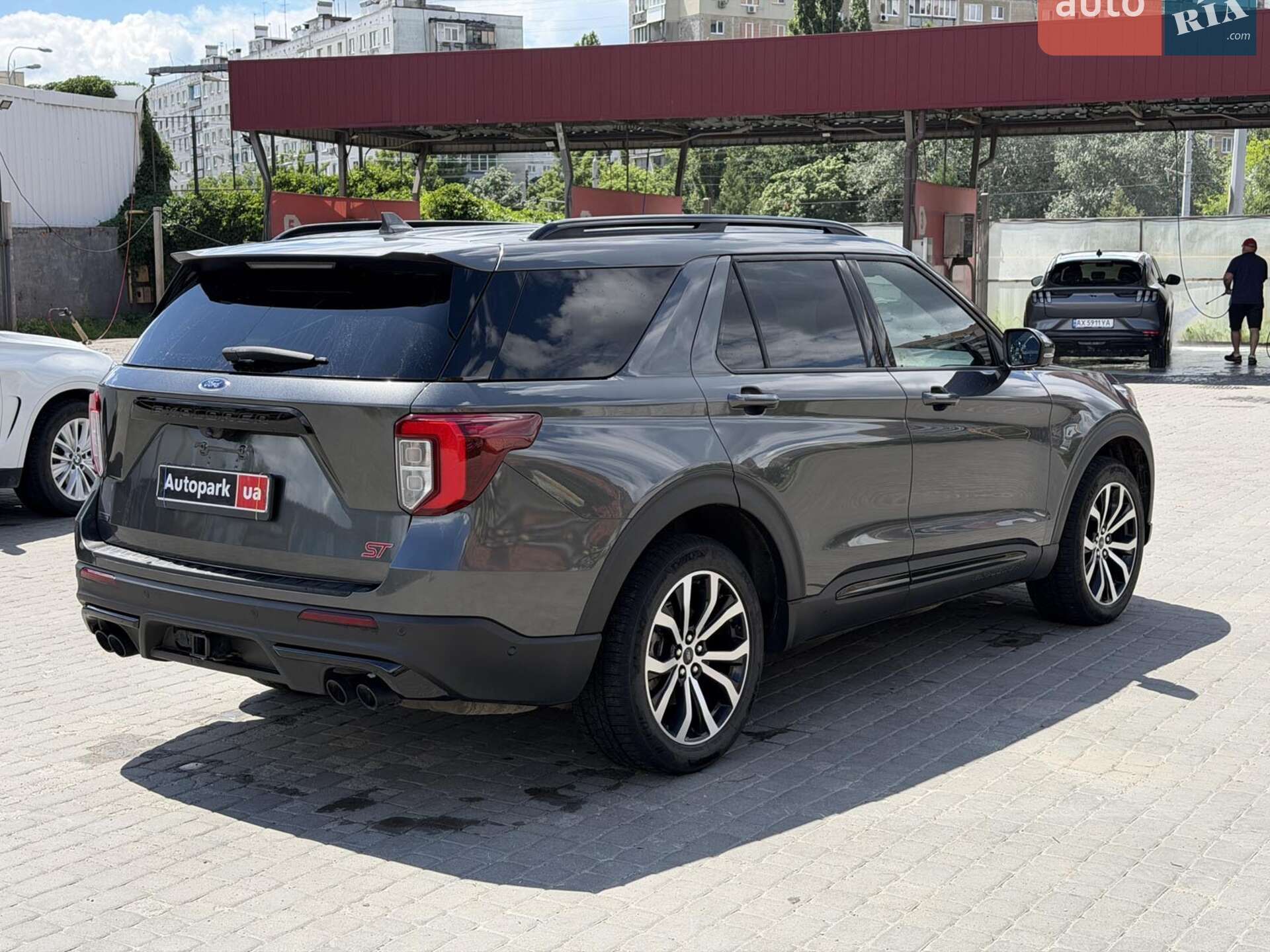Ford Explorer 2019 VIN 1FM5K8GC8LGA49081 фото оголошення 7 з 40