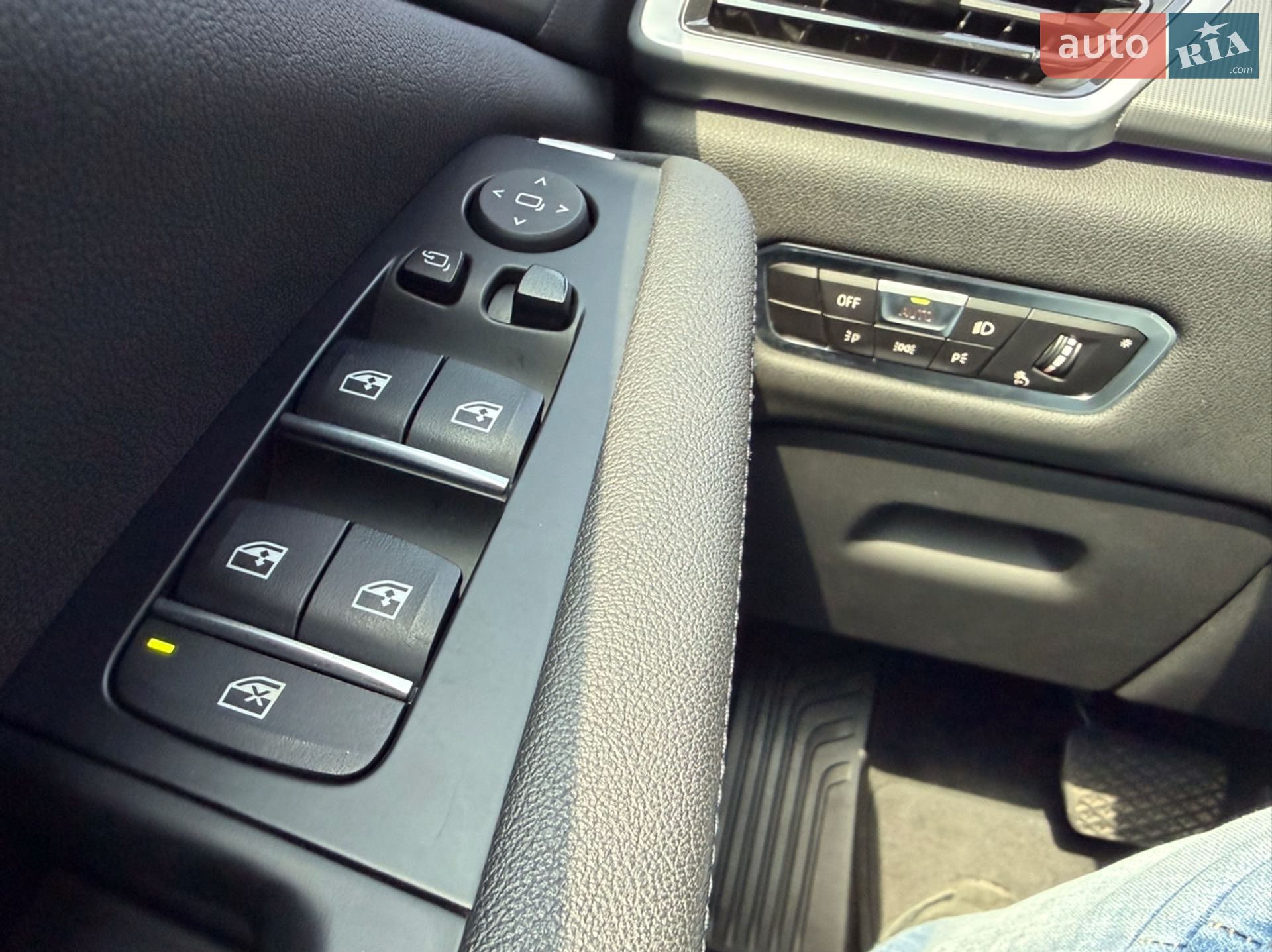 BMW X5 2021 VIN 5UXCR4C00N9K38339 фото оголошення 14 з 19