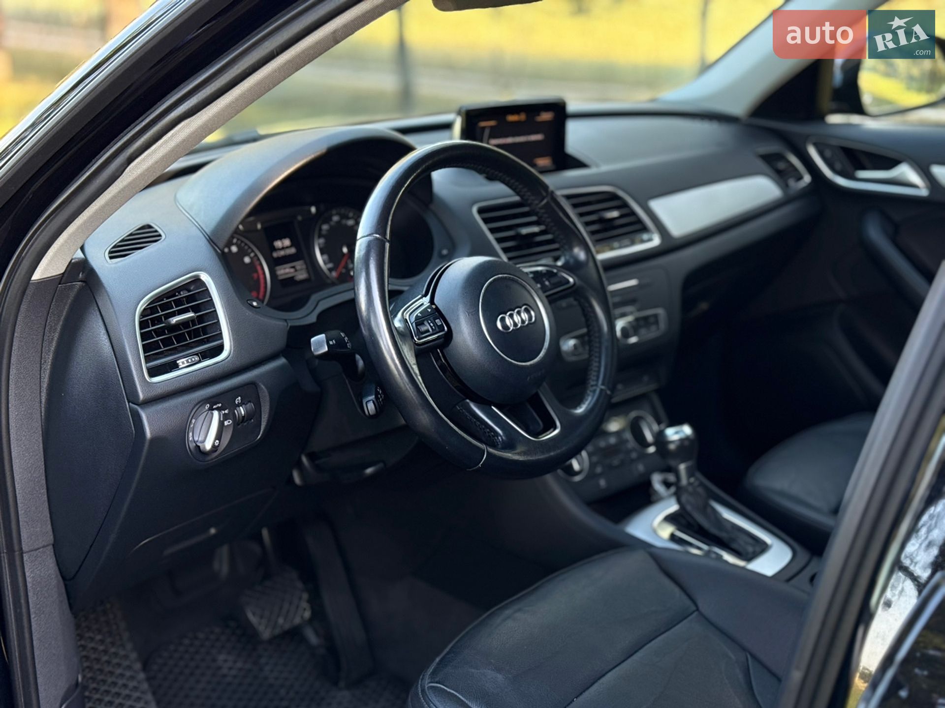 Audi Q3 2017 VIN WA1BCCFS2HR011593 фото оголошення 11 з 16