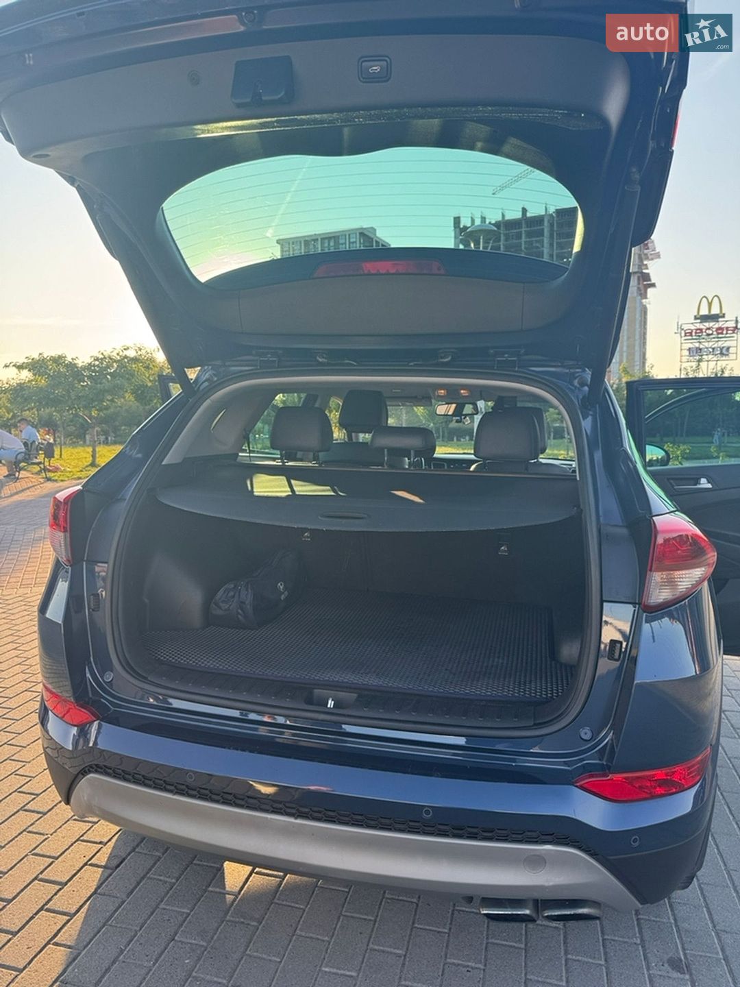 Hyundai Tucson 2016 VIN TMAJ3812HHJ346642 фото оголошення 4 з 7