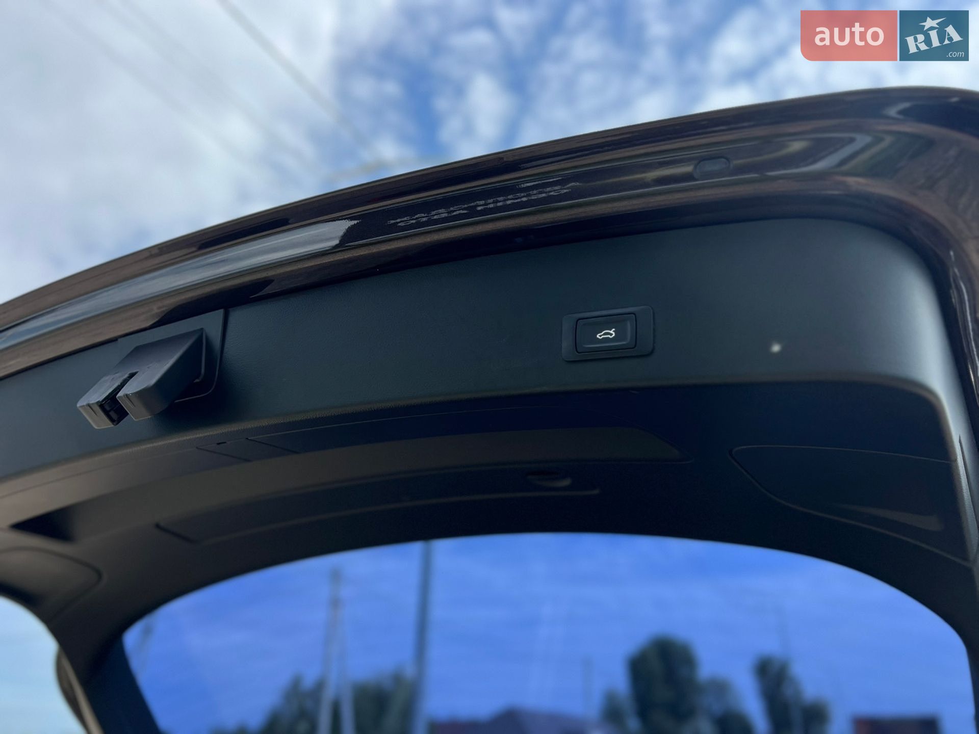Audi A6 Allroad 2014 VIN WAUZZZ4G3EN100223 фото оголошення 29 з 36