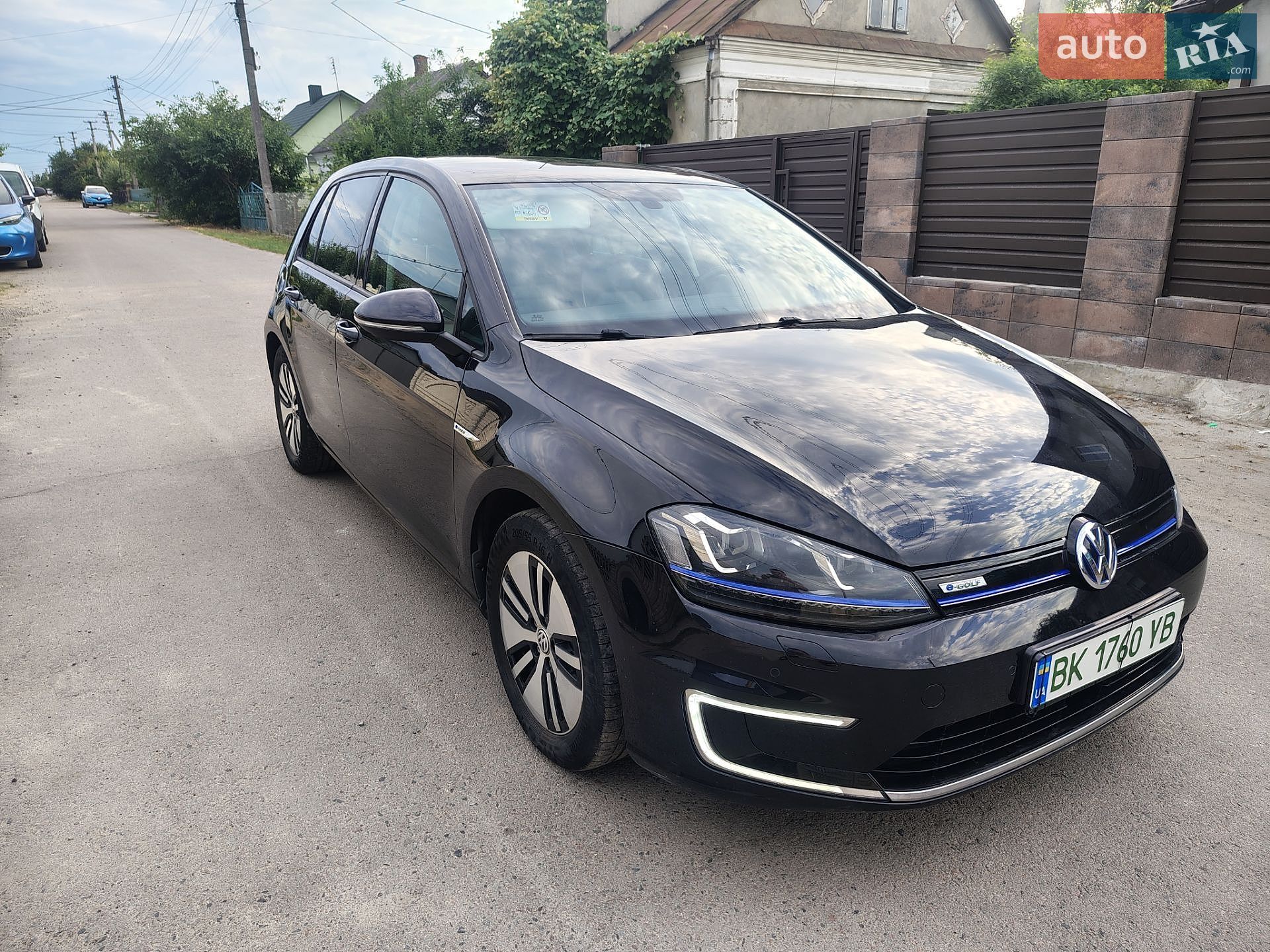 Volkswagen e-Golf 2016 VIN WVWZZZAUZHW901316 фото оголошення 3 з 17