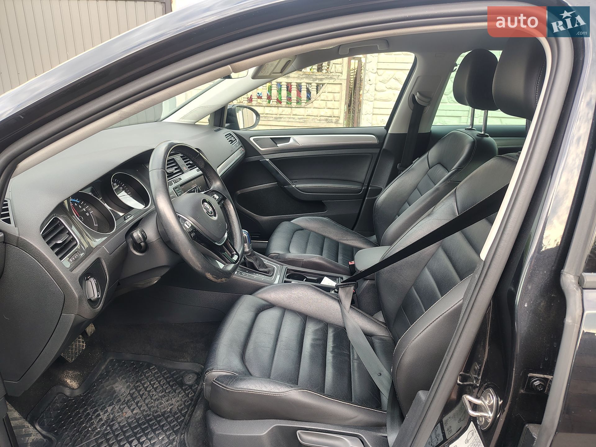 Volkswagen e-Golf 2016 VIN WVWZZZAUZHW901316 фото оголошення 13 з 17