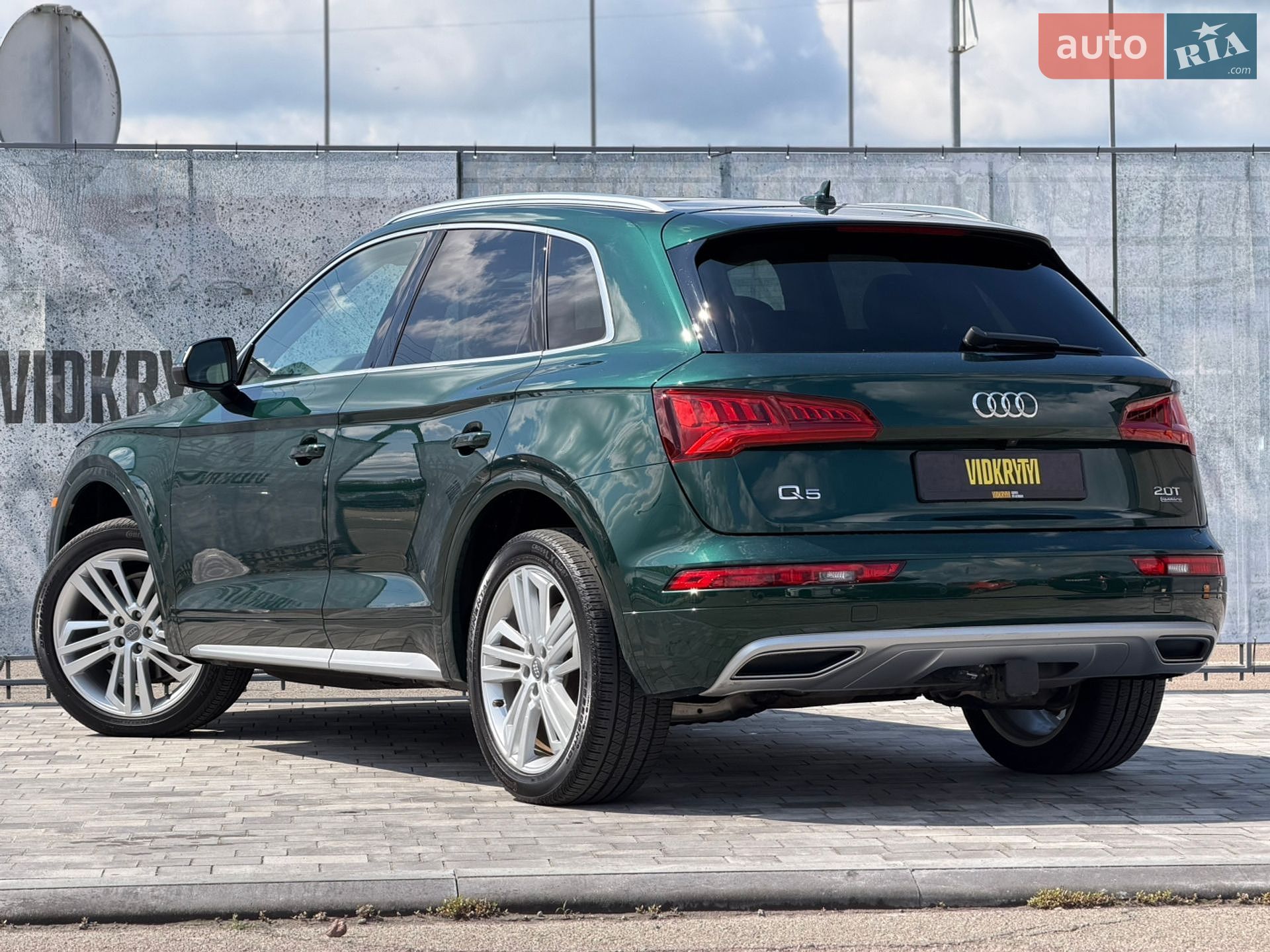 Audi Q5 2018 VIN WA1BNAFY6J2183787 фото оголошення 16 з 41