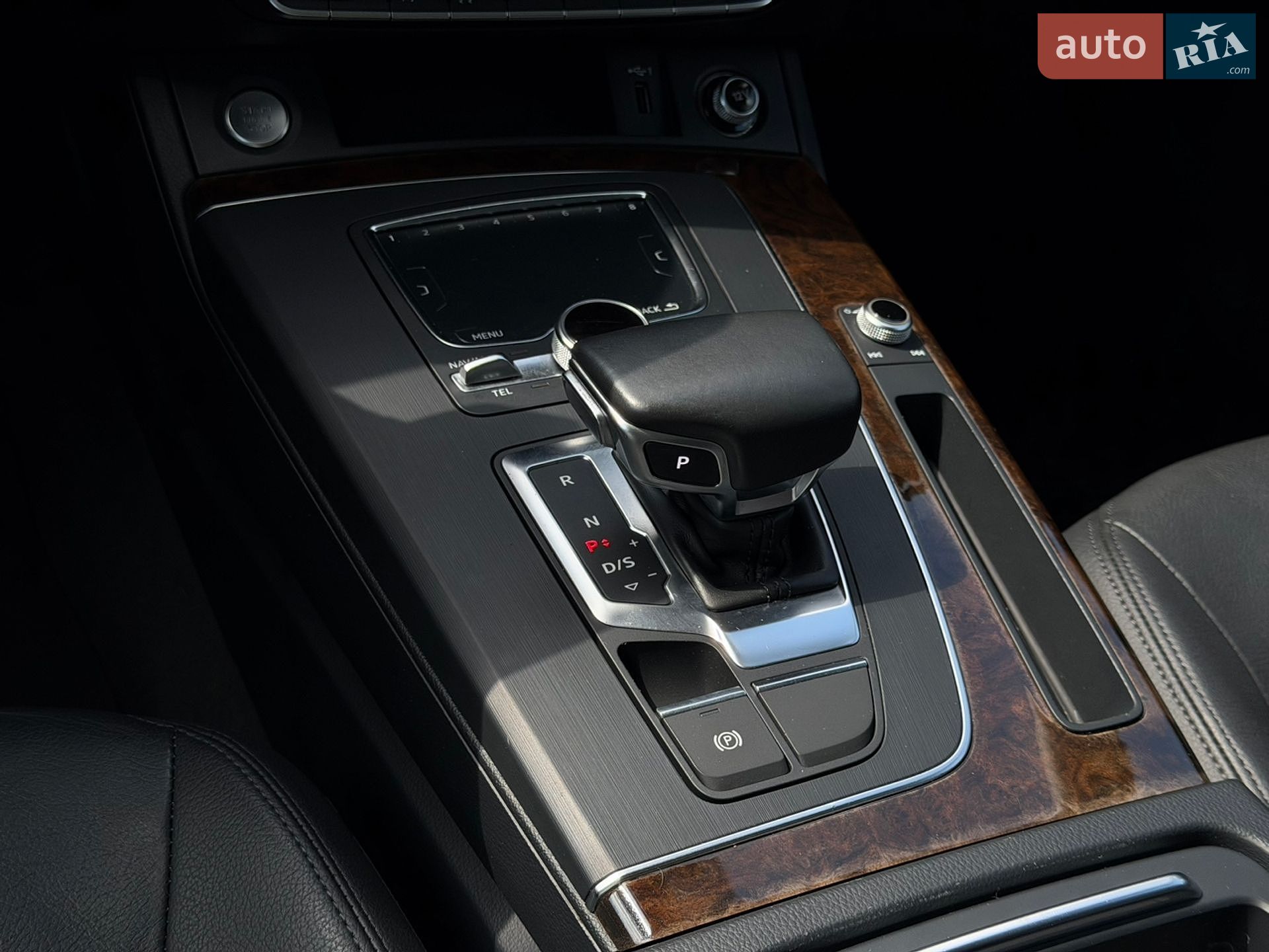 Audi Q5 2018 VIN WA1BNAFY6J2183787 фото оголошення 24 з 41
