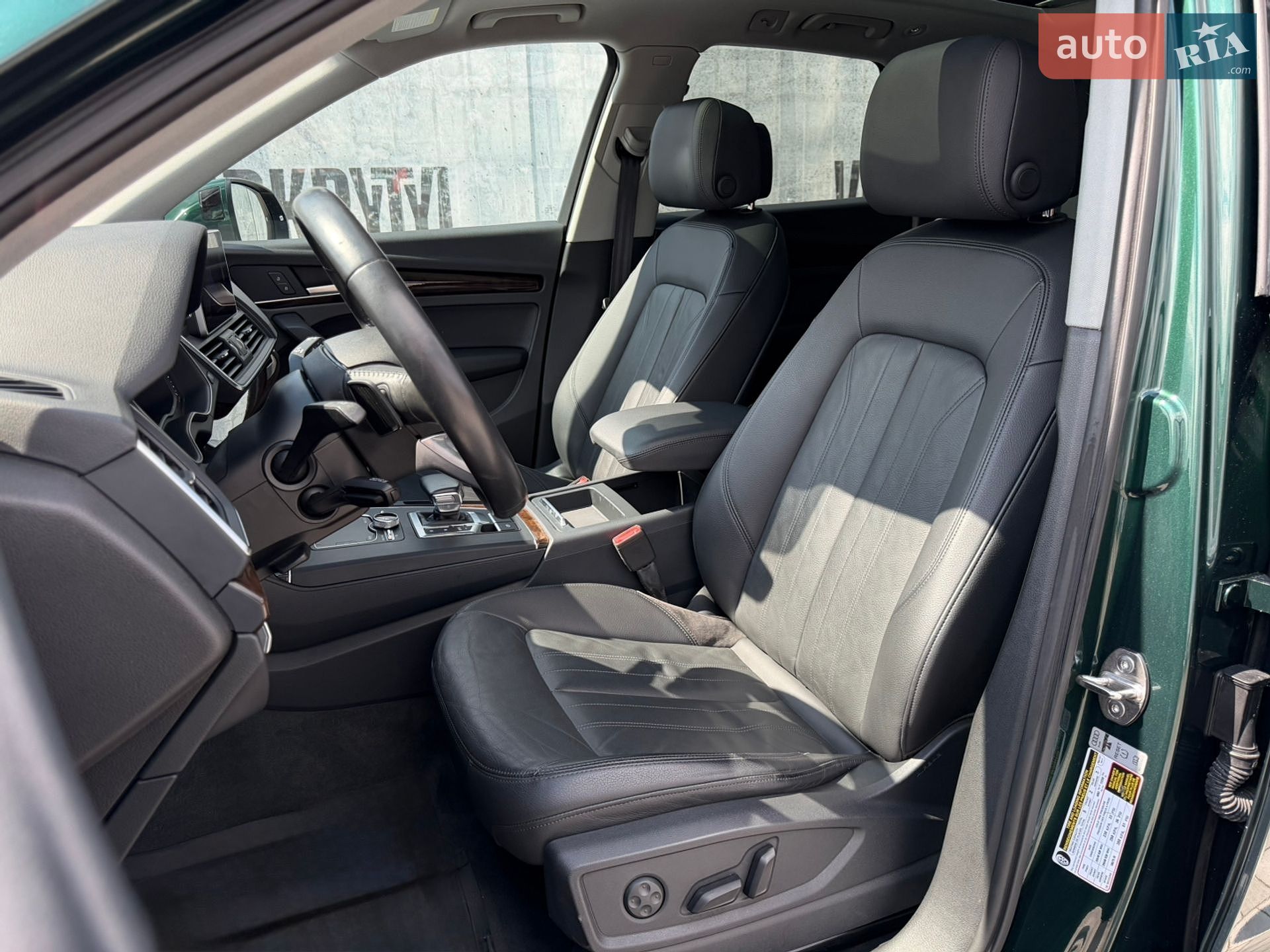 Audi Q5 2018 VIN WA1BNAFY6J2183787 фото оголошення 28 з 41