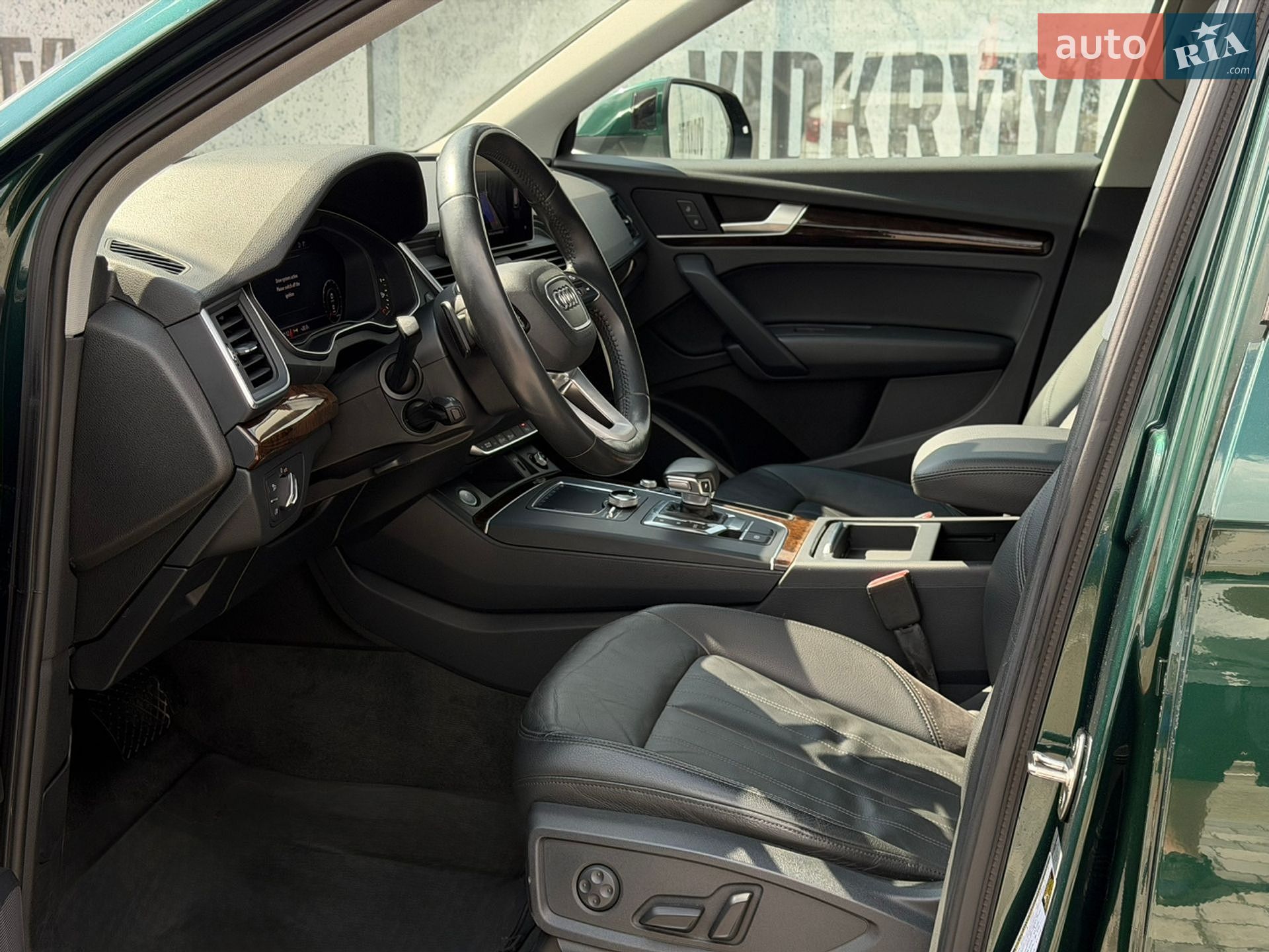 Audi Q5 2018 VIN WA1BNAFY6J2183787 фото оголошення 31 з 41