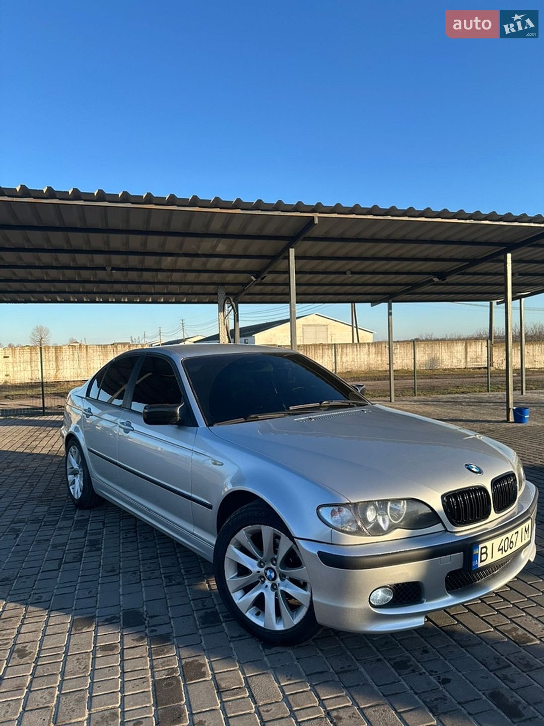 BMW 3 Series 2003 VIN WBAAY71000FZ54455 фото оголошення 9 з 15