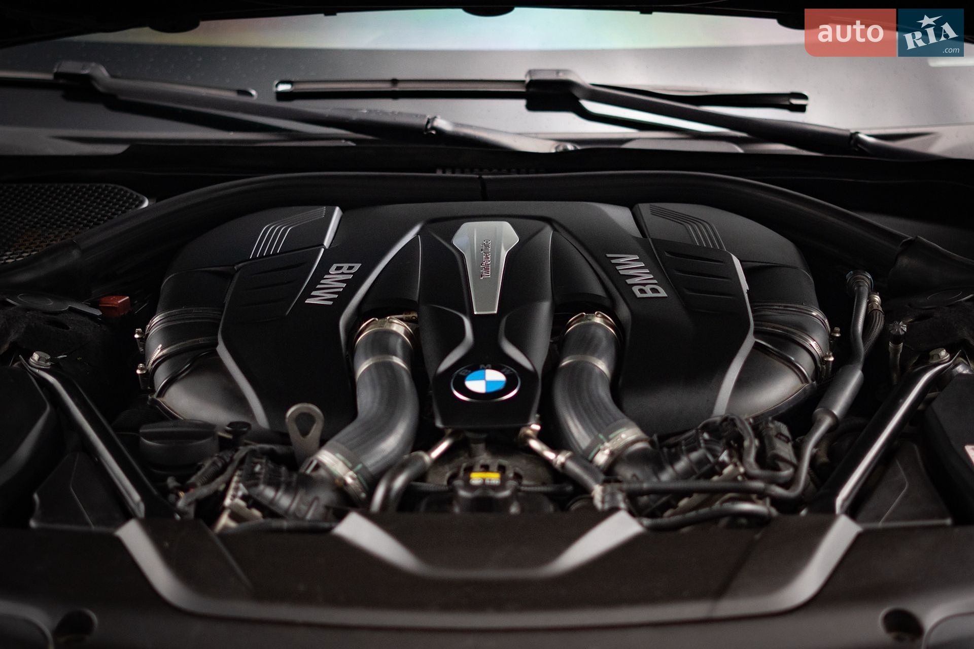 BMW 7 Series 2016 VIN WBA7F2C59GG416997 фото оголошення 13 з 46