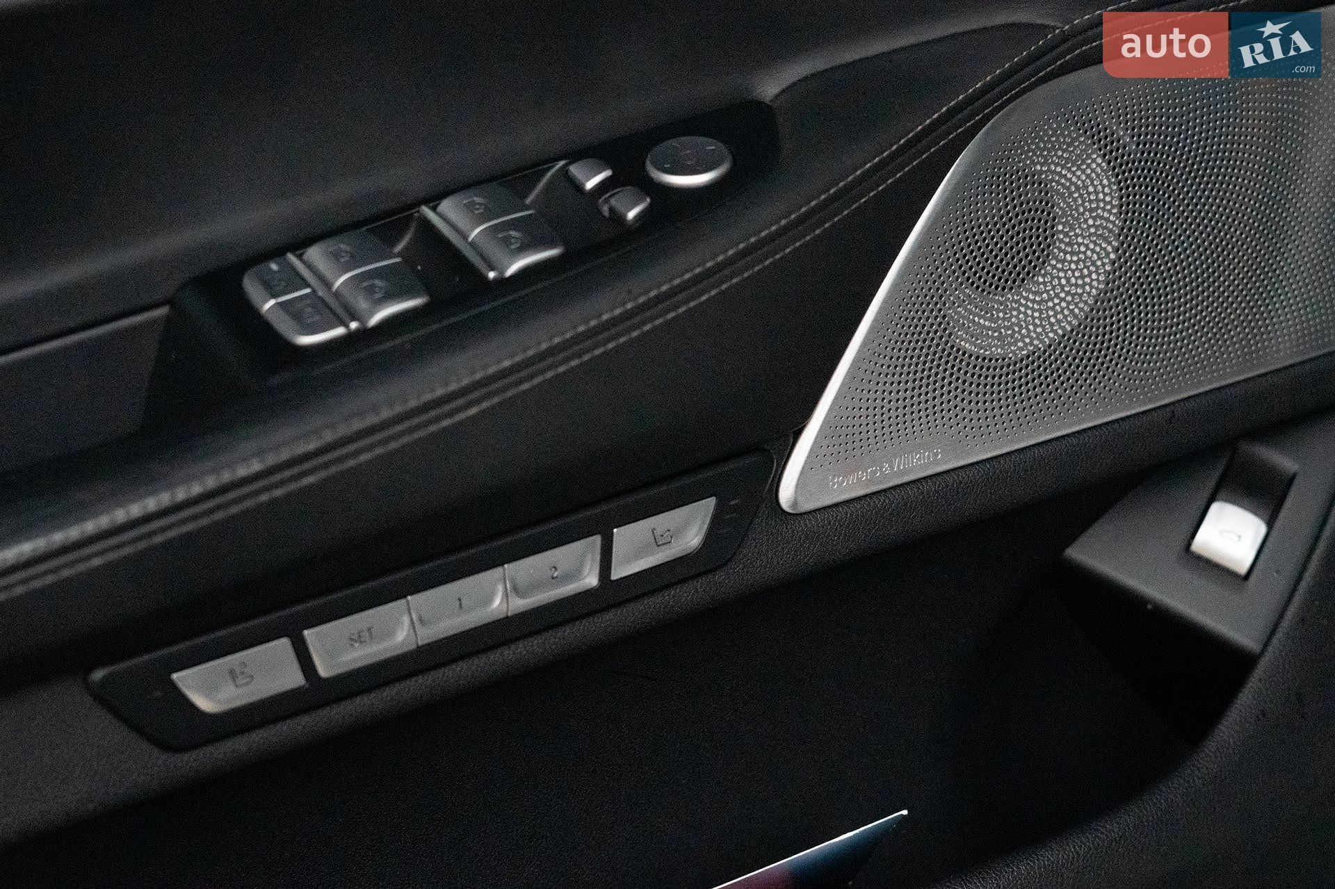 BMW 7 Series 2016 VIN WBA7F2C59GG416997 фото оголошення 17 з 46