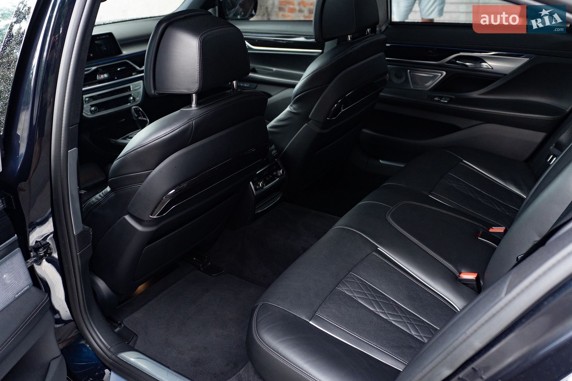 BMW 7 Series 2016 VIN WBA7F2C59GG416997 фото оголошення 41 з 46