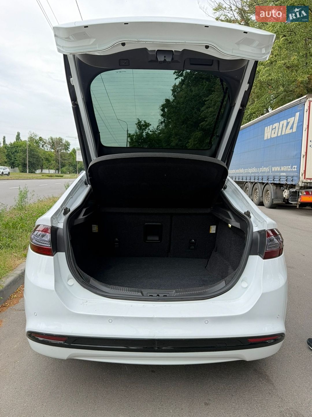 Ford Mondeo 2016 VIN WF0EXXWPCEGK32800 фото оголошення 15 з 20