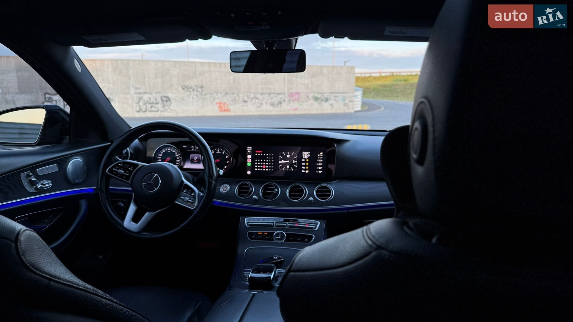 Mercedes-Benz E-Class 2019 VIN WDDZF4JB9KA630275 фото оголошення 12 з 18