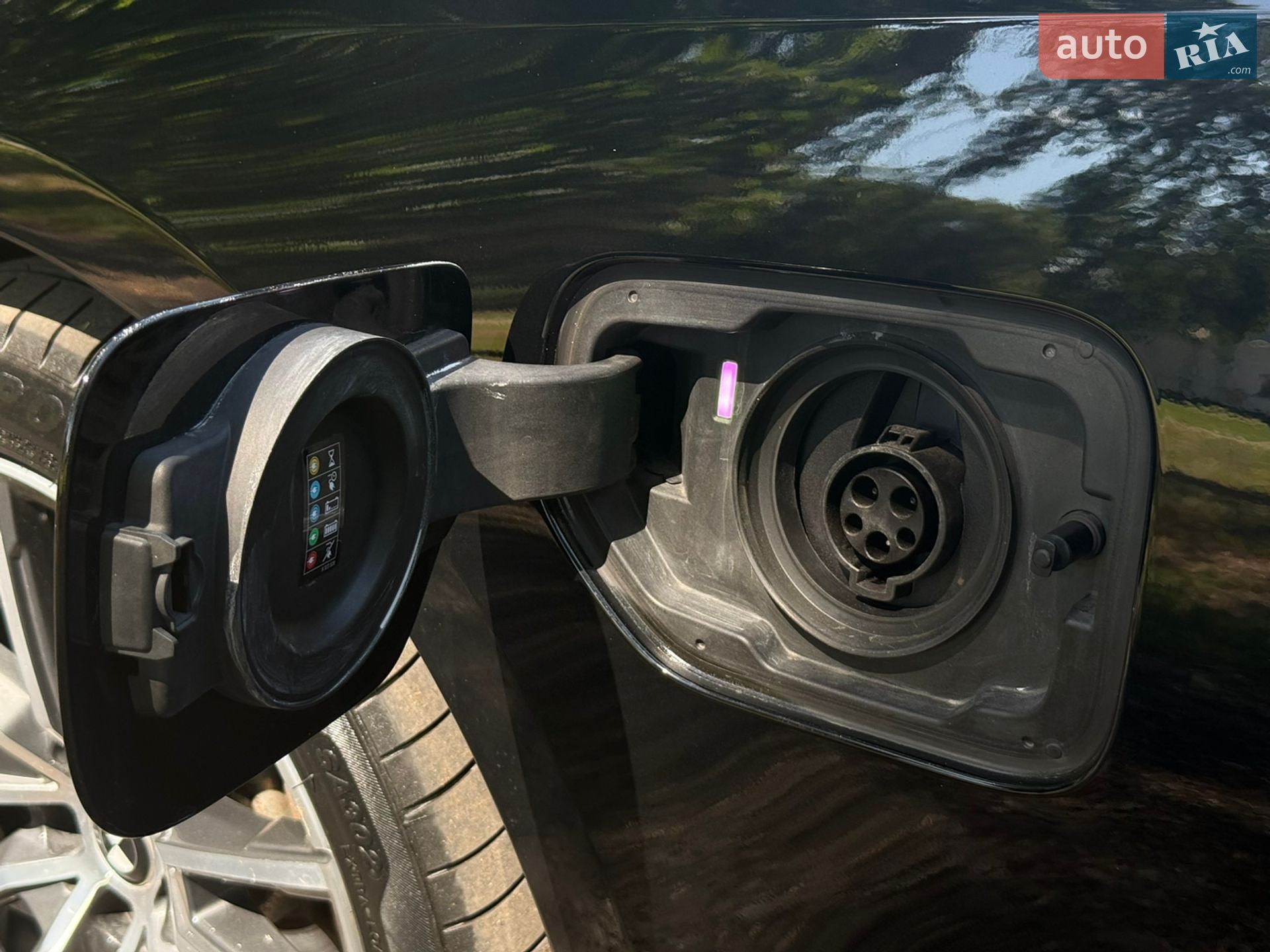 BMW 3 Series 2020 VIN WBA5P9C09MFJ80063 фото оголошення 27 з 47
