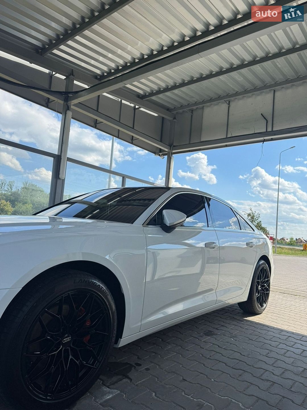 Audi A6 2019 VIN WAUD8AF24KN127510 фото оголошення 12 з 68