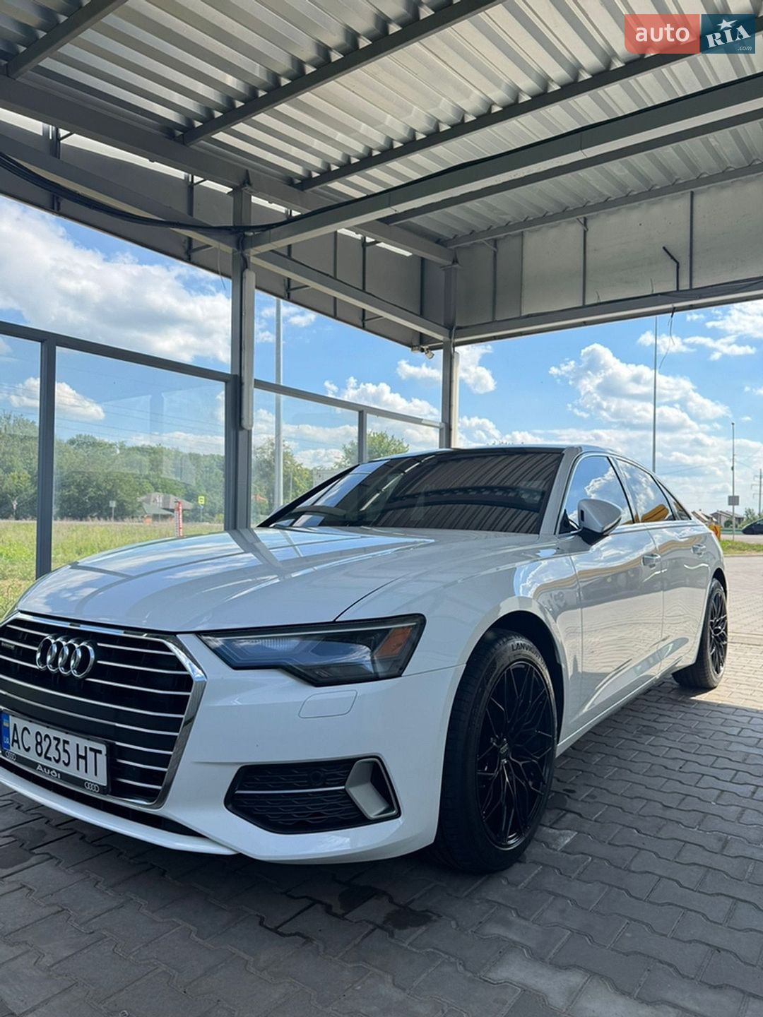 Audi A6 2019 VIN WAUD8AF24KN127510 фото оголошення 2 з 68