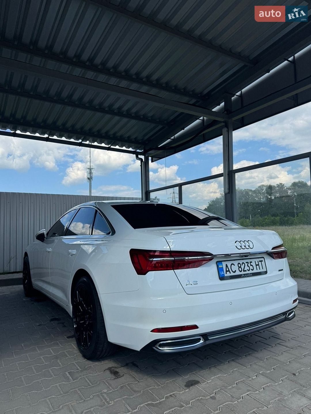 Audi A6 2019 VIN WAUD8AF24KN127510 фото оголошення 18 з 68