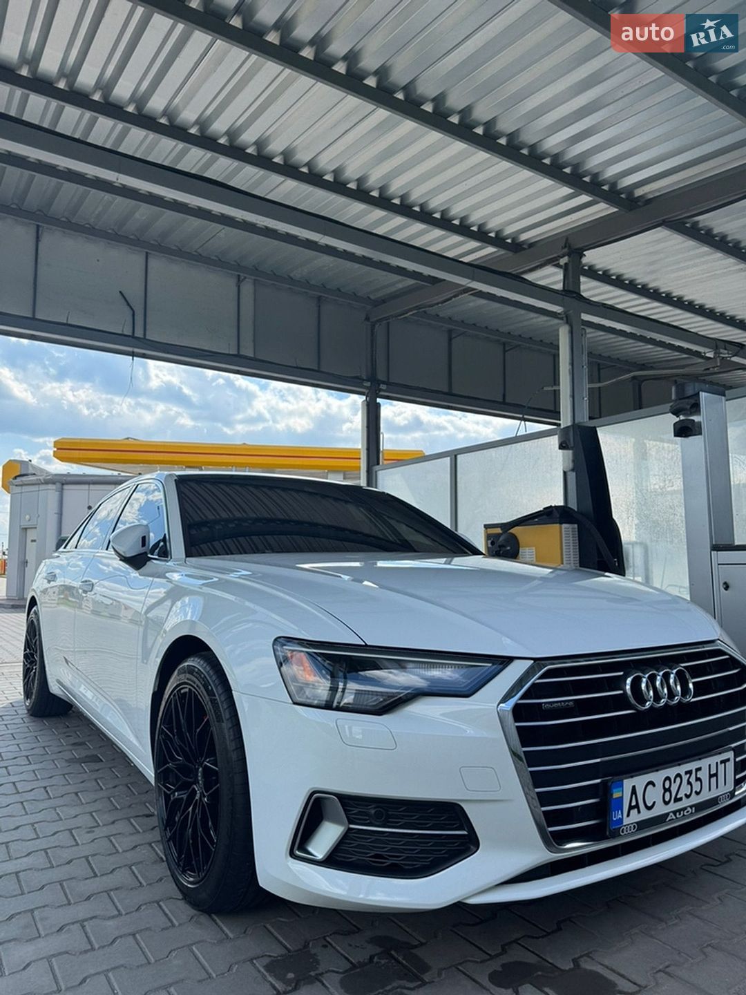 Audi A6 2019 VIN WAUD8AF24KN127510 фото оголошення 3 з 68