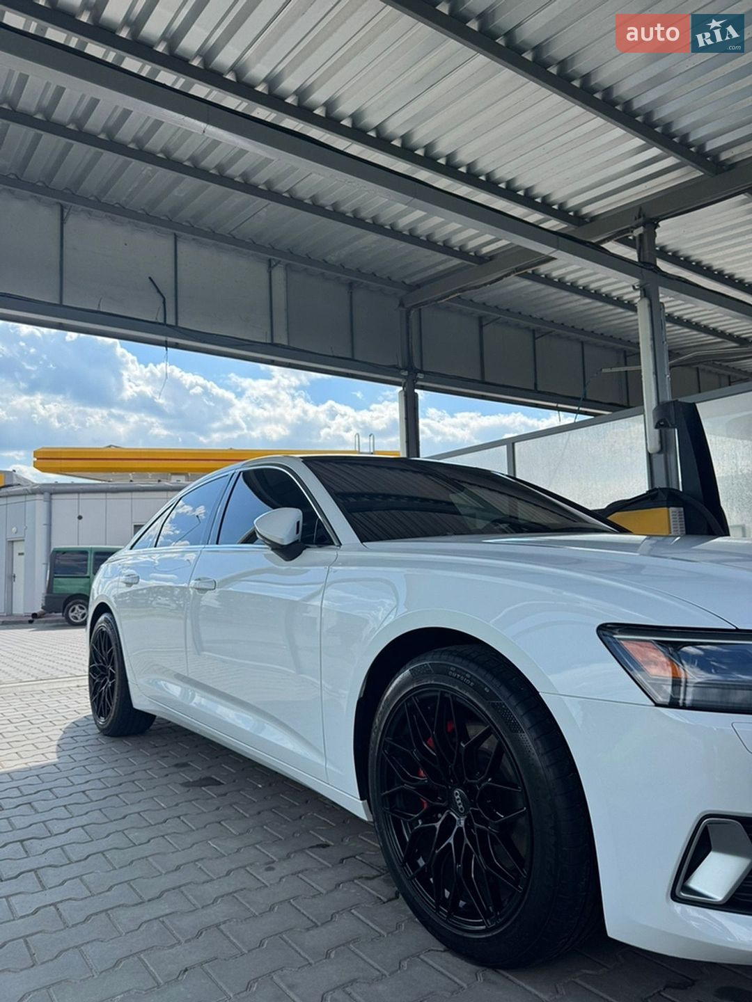 Audi A6 2019 VIN WAUD8AF24KN127510 фото оголошення 13 з 68
