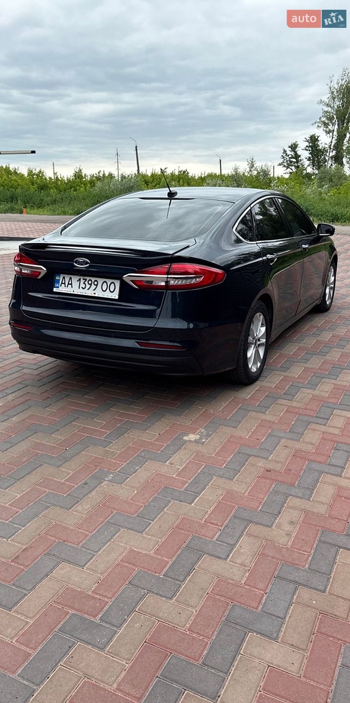 Ford Fusion 2020 VIN 3FA6P0SU4LR251913 фото оголошення 4 з 9