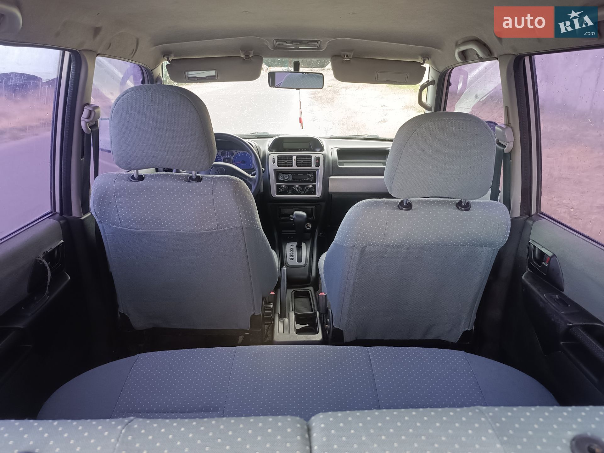 Mitsubishi Pajero 2002 VIN JMP0RH76W2X004317 фото оголошення 8 з 26