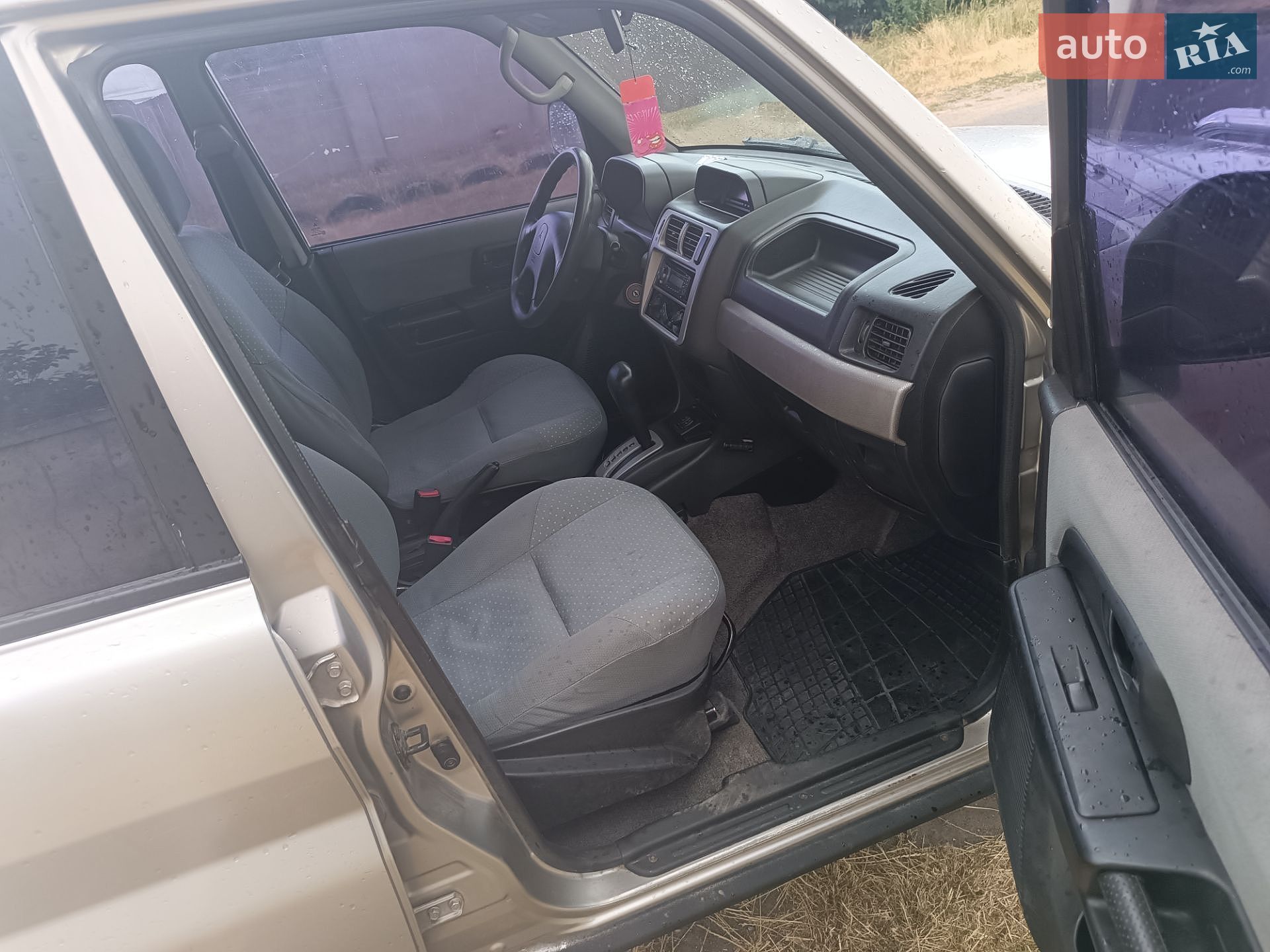 Mitsubishi Pajero 2002 VIN JMP0RH76W2X004317 фото оголошення 6 з 26