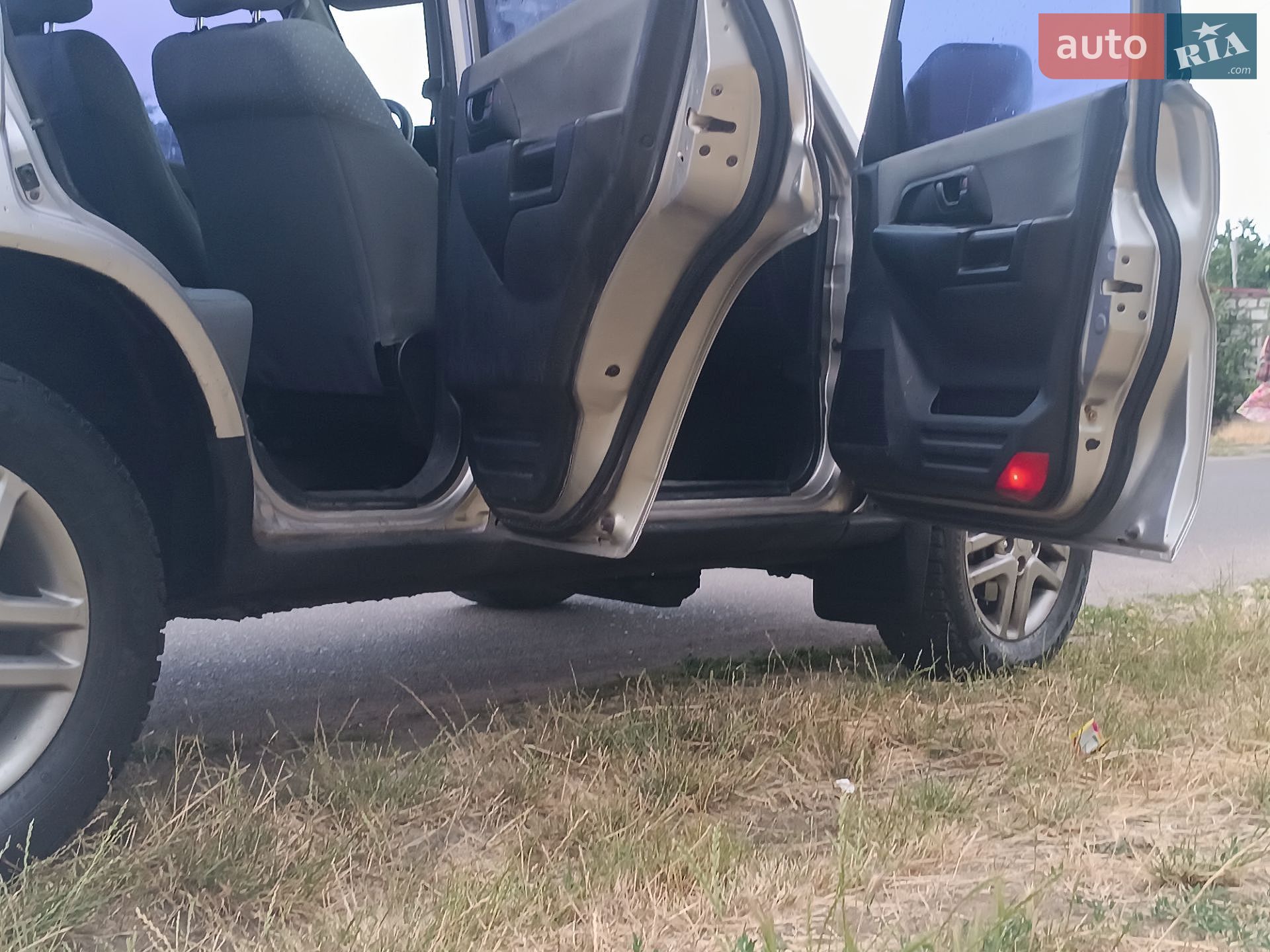 Mitsubishi Pajero 2002 VIN JMP0RH76W2X004317 фото оголошення 5 з 26
