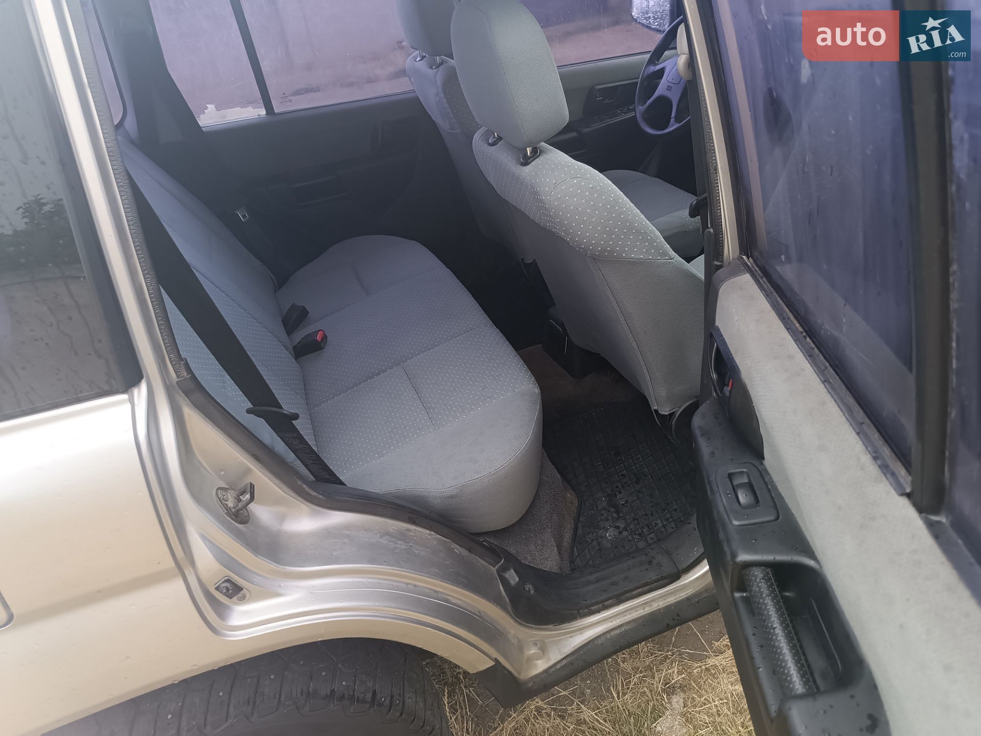 Mitsubishi Pajero 2002 VIN JMP0RH76W2X004317 фото оголошення 12 з 26