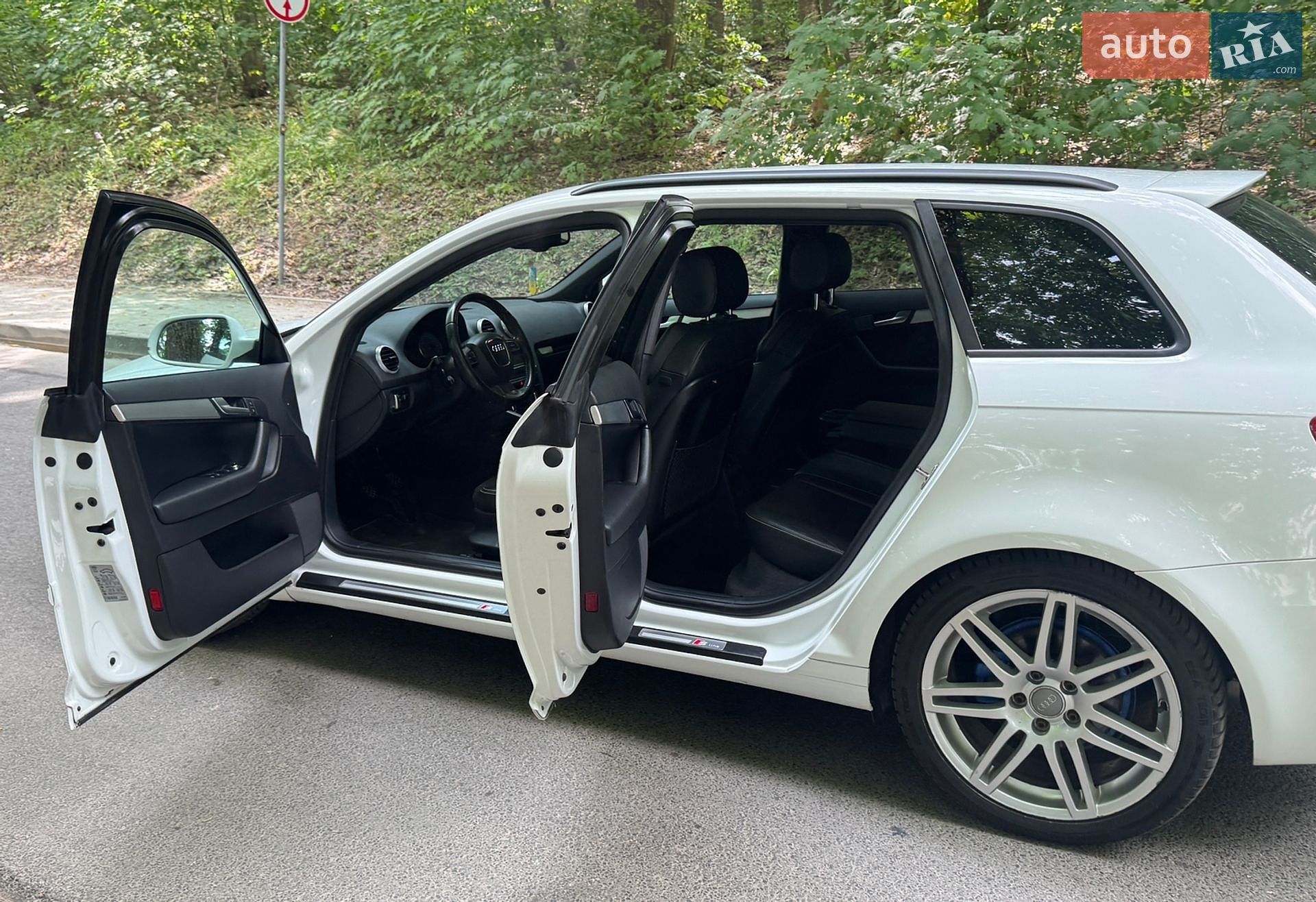 Audi A3 2011 VIN WAUZZZ8P2CA056598 фото оголошення 17 з 52